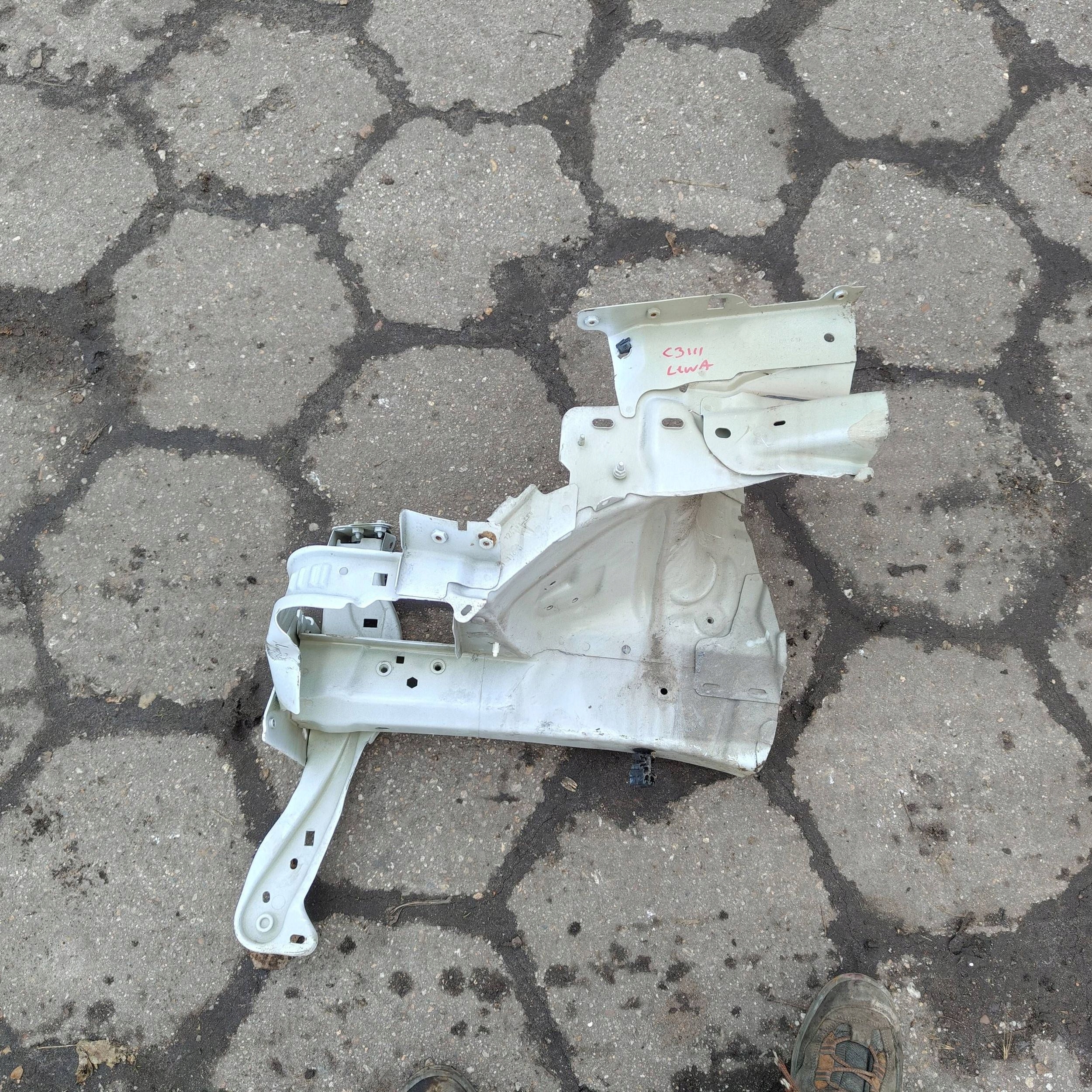 quarter front front side left Citroen C3