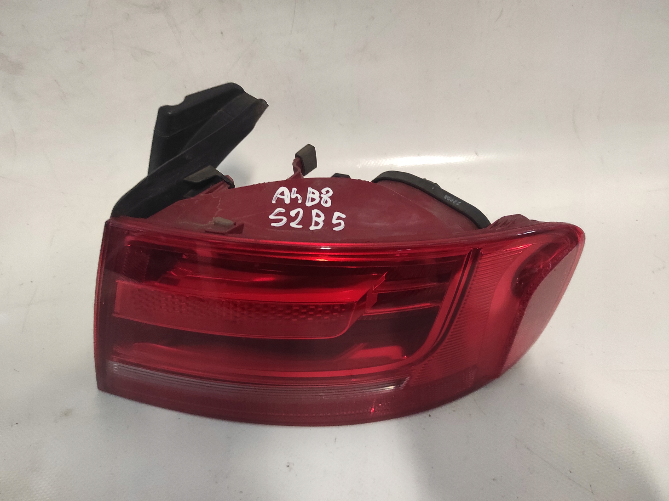 light right rear part right rear AUDI A4 B8 sedan