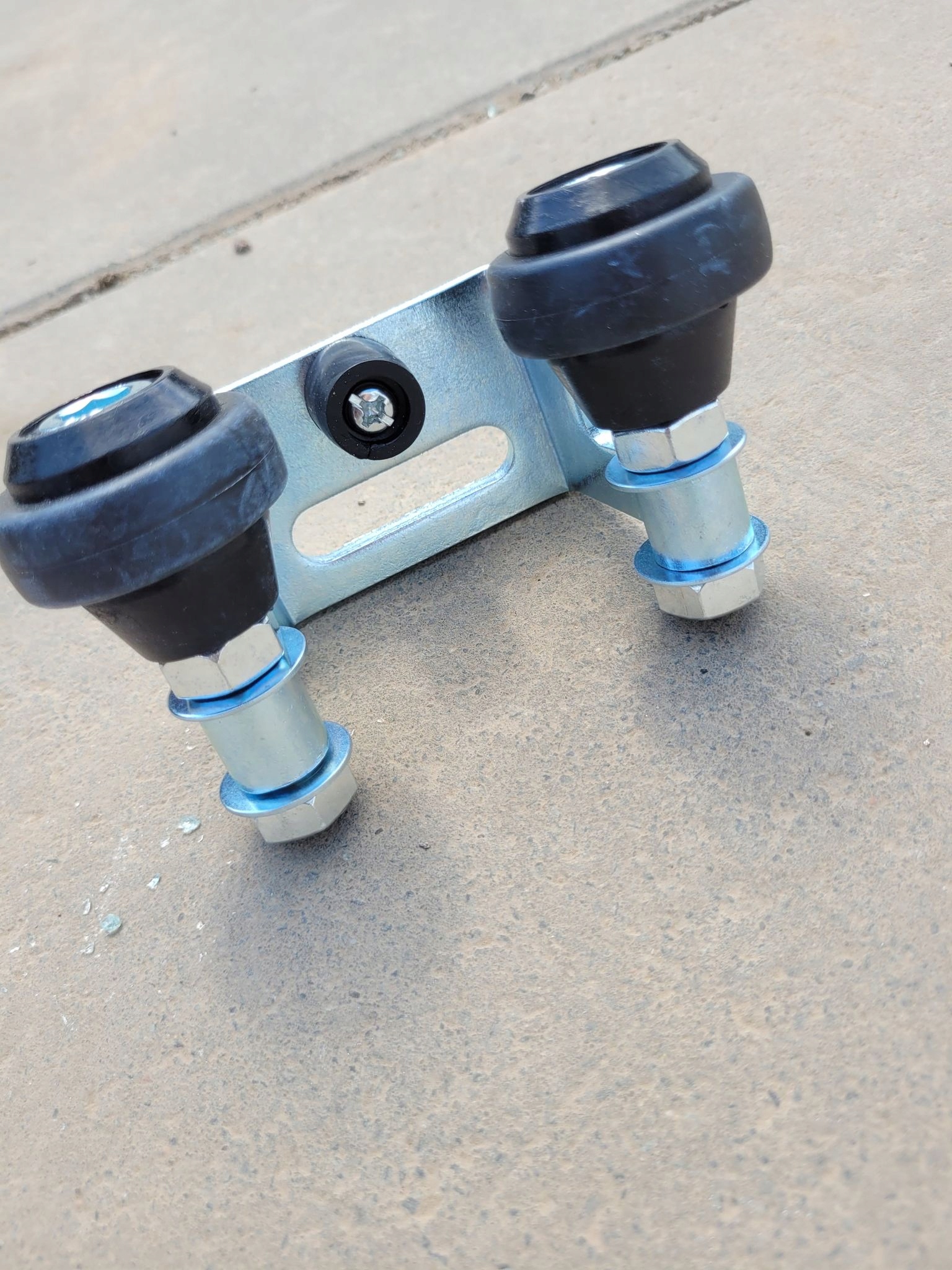 UCHWYT GÓRNY Łapacz Najazd do bramy przesuwnej 40