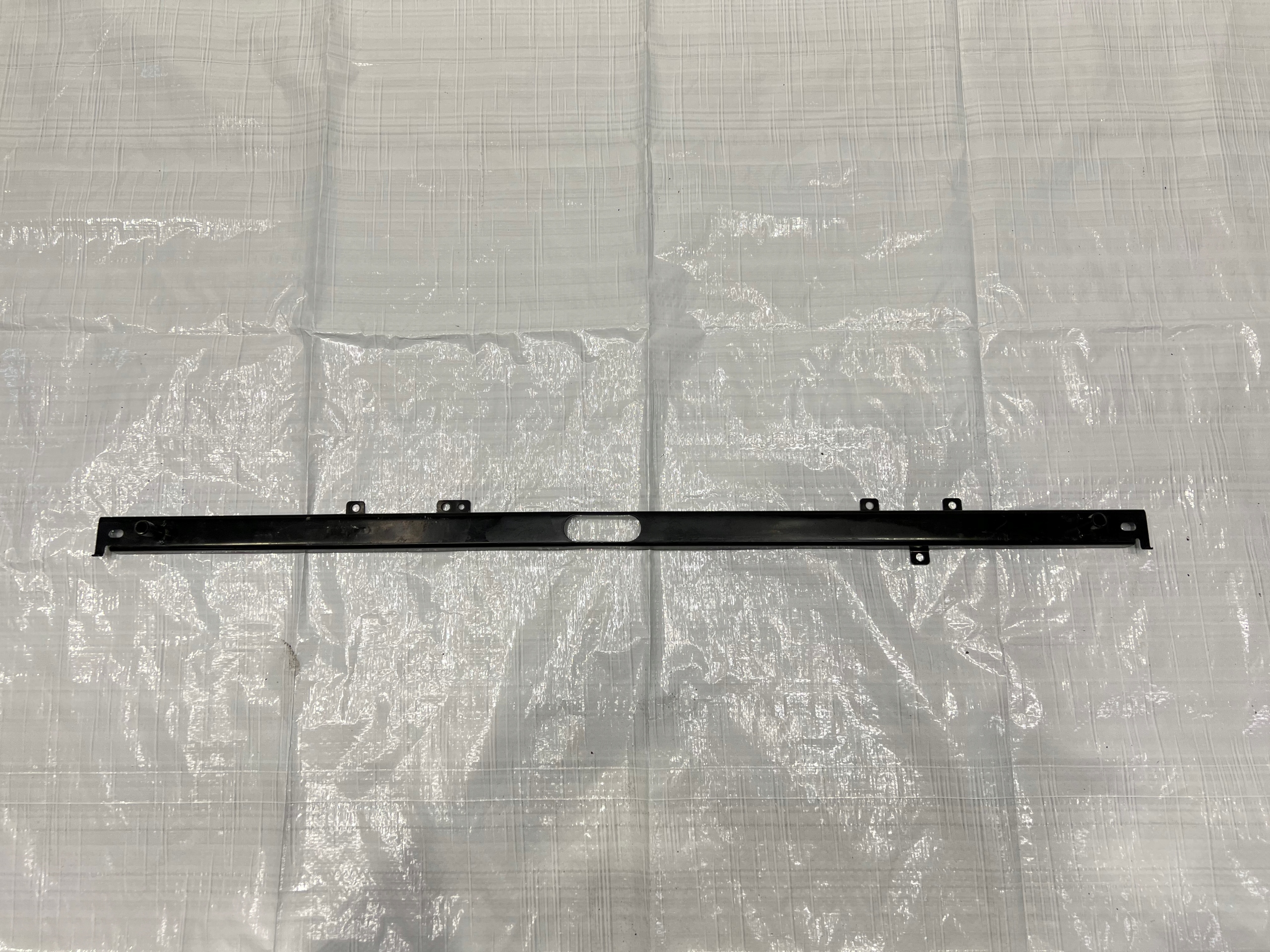 КРОНШТЕЙН РАДИАТОРА JAGUAR E-PACE BJ32-8B359-AB