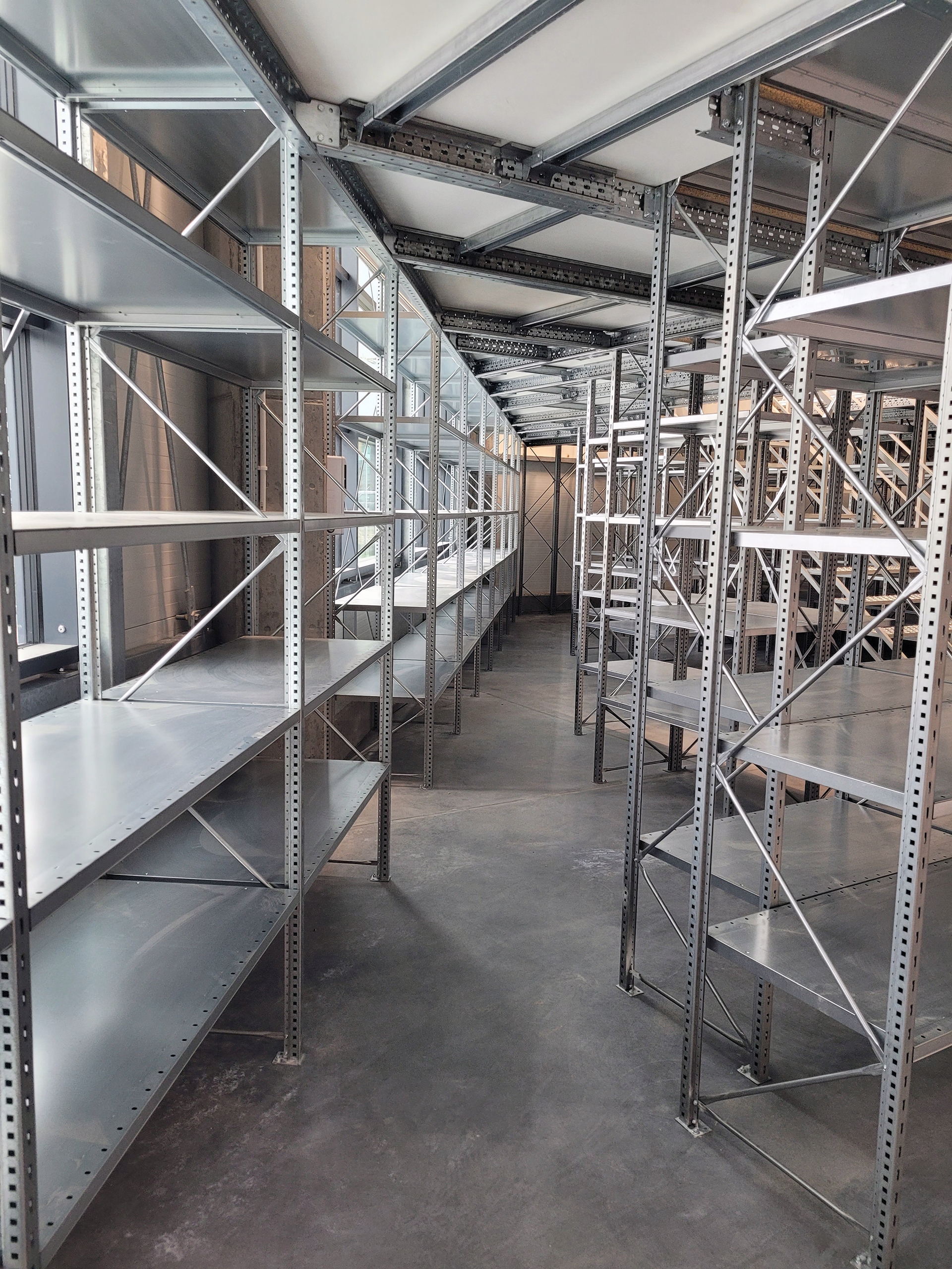 REGAŁ METALOWY M2 523x200x60 MAGAZYNOWY - 16 PÓŁEK Liczba półek więcej