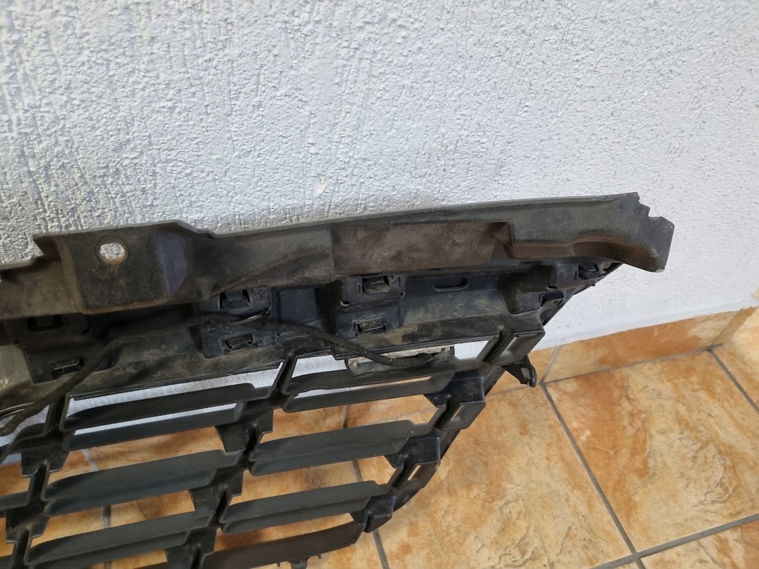 решетка перед радиатора renault мастер 3 III рестайлинг 14-18 FL 2014- 623102803R