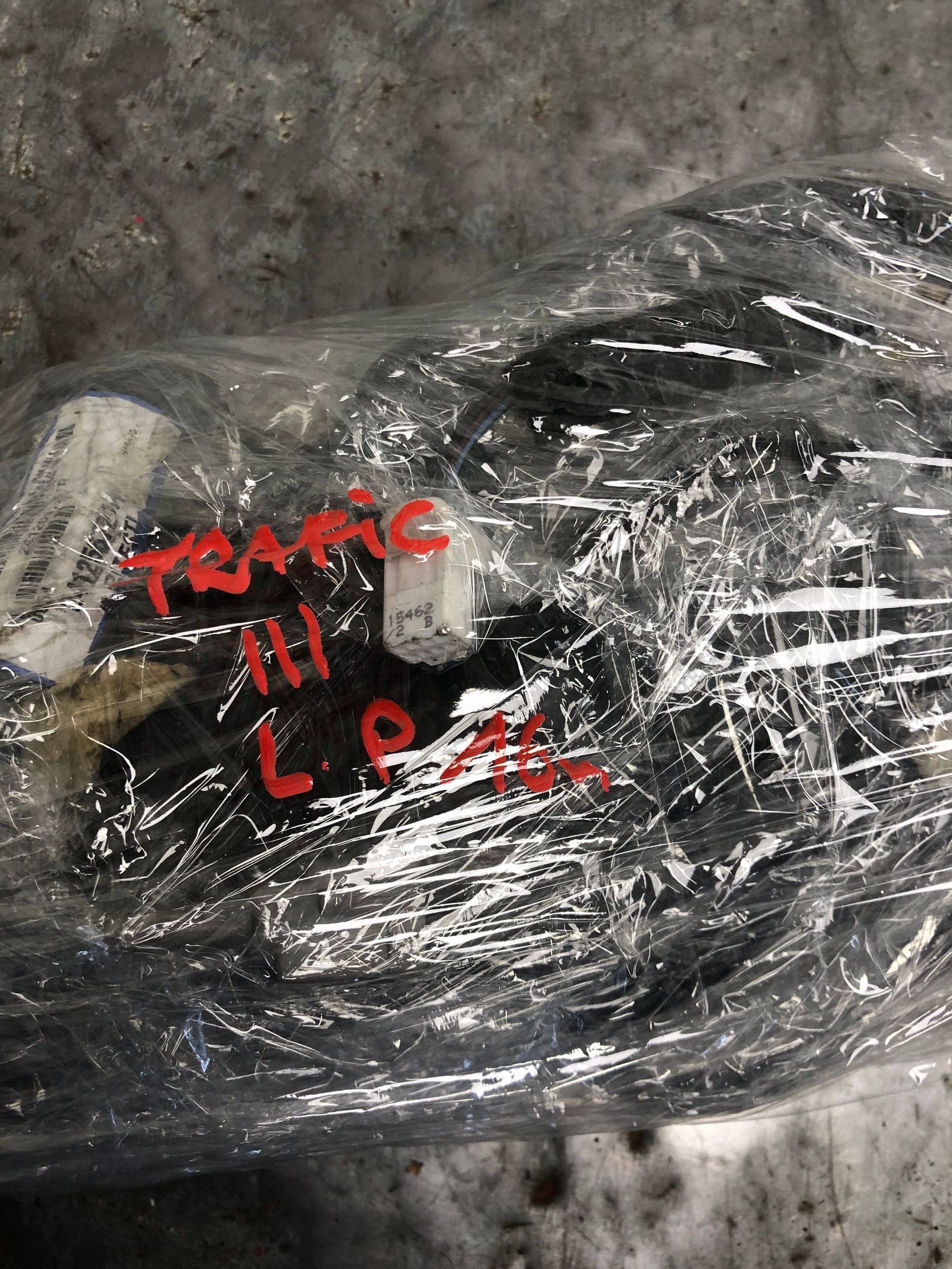 bundle wiring door left front RENAULT TRAFIC III 241256721R