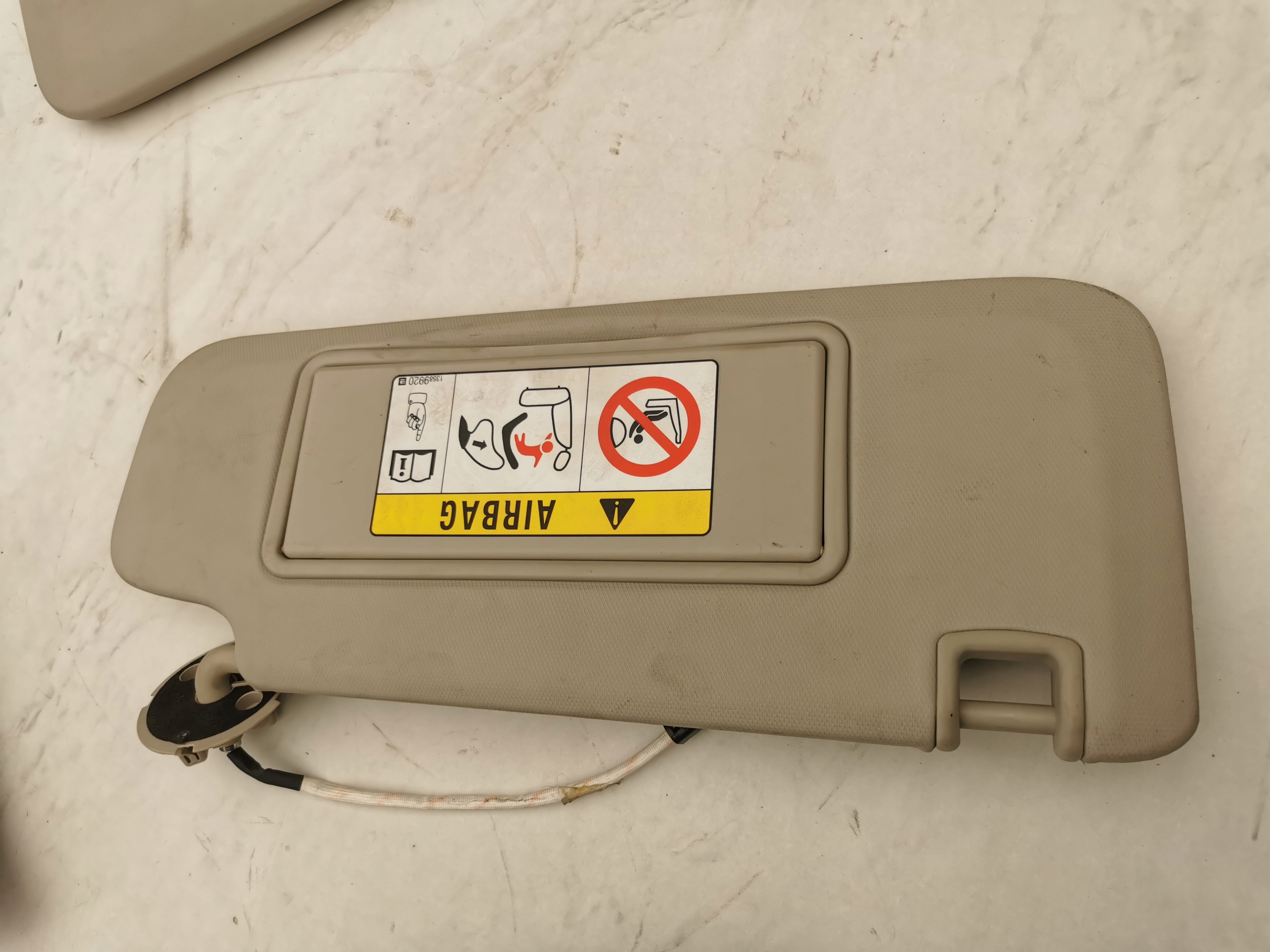 OPEL INSIGNIA OSŁONA PRZECIW SŁONECZNA LEWA 39112691