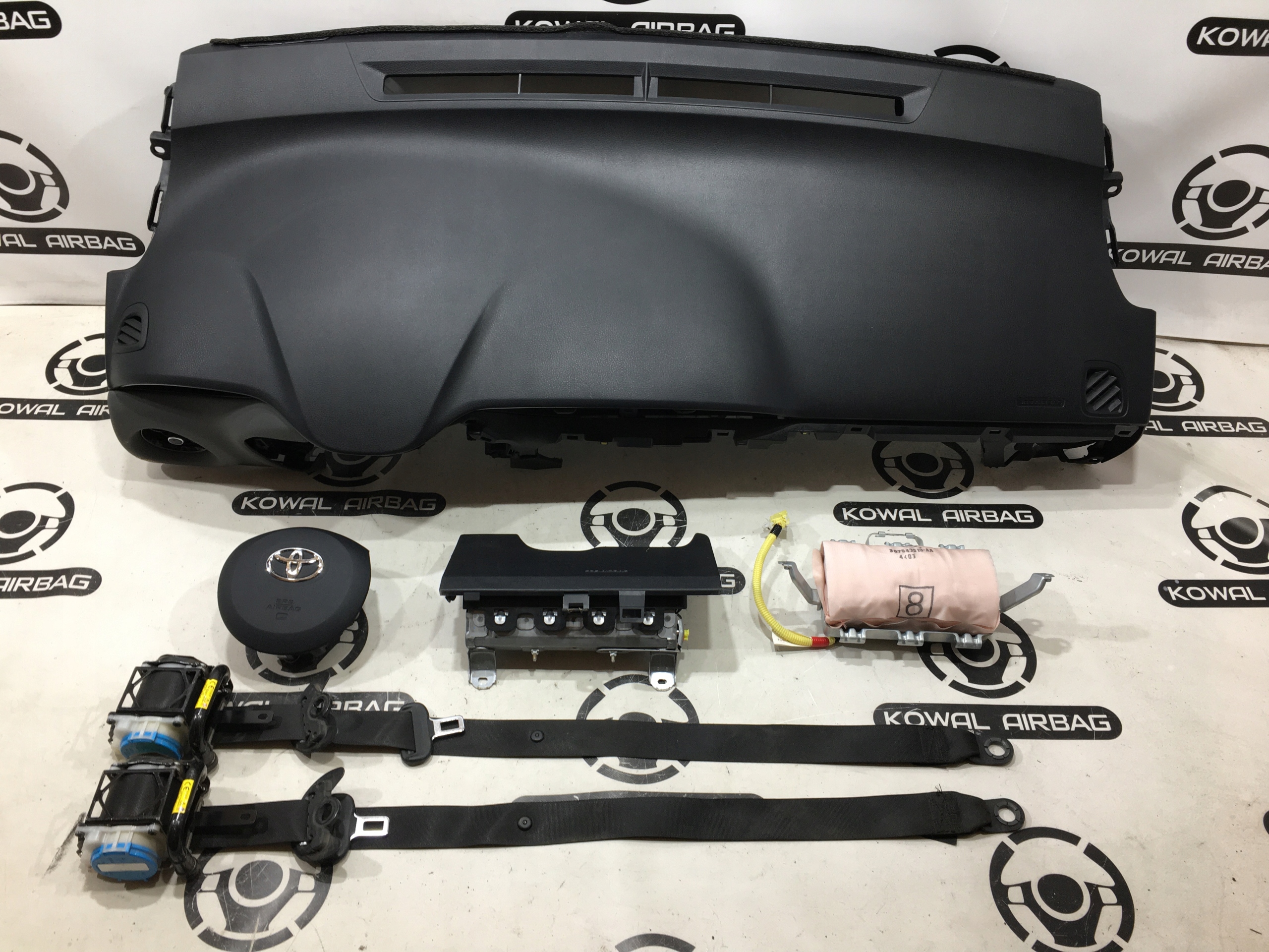 TOYOTA YARIS 3 III 1720 DESKA KONSOLA AIRBAG PASY ORYGINAŁ TOYOTA