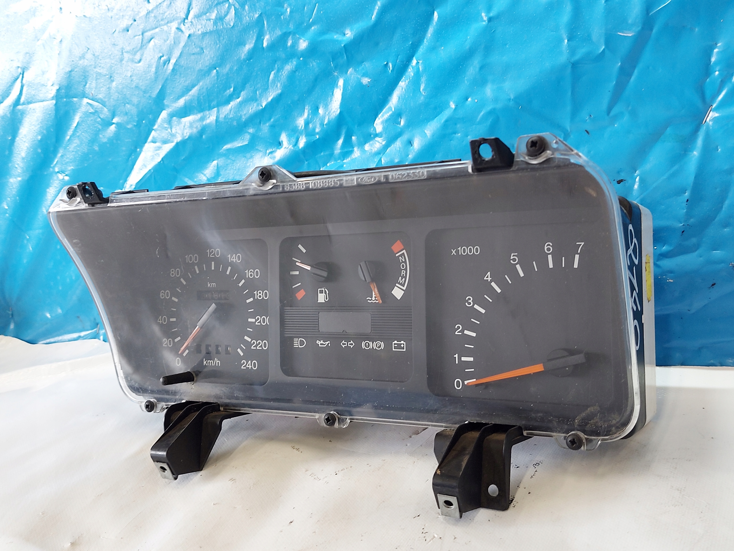 dials clock FORD SIERRA 1.8 CLX TD 88BB10C956AA