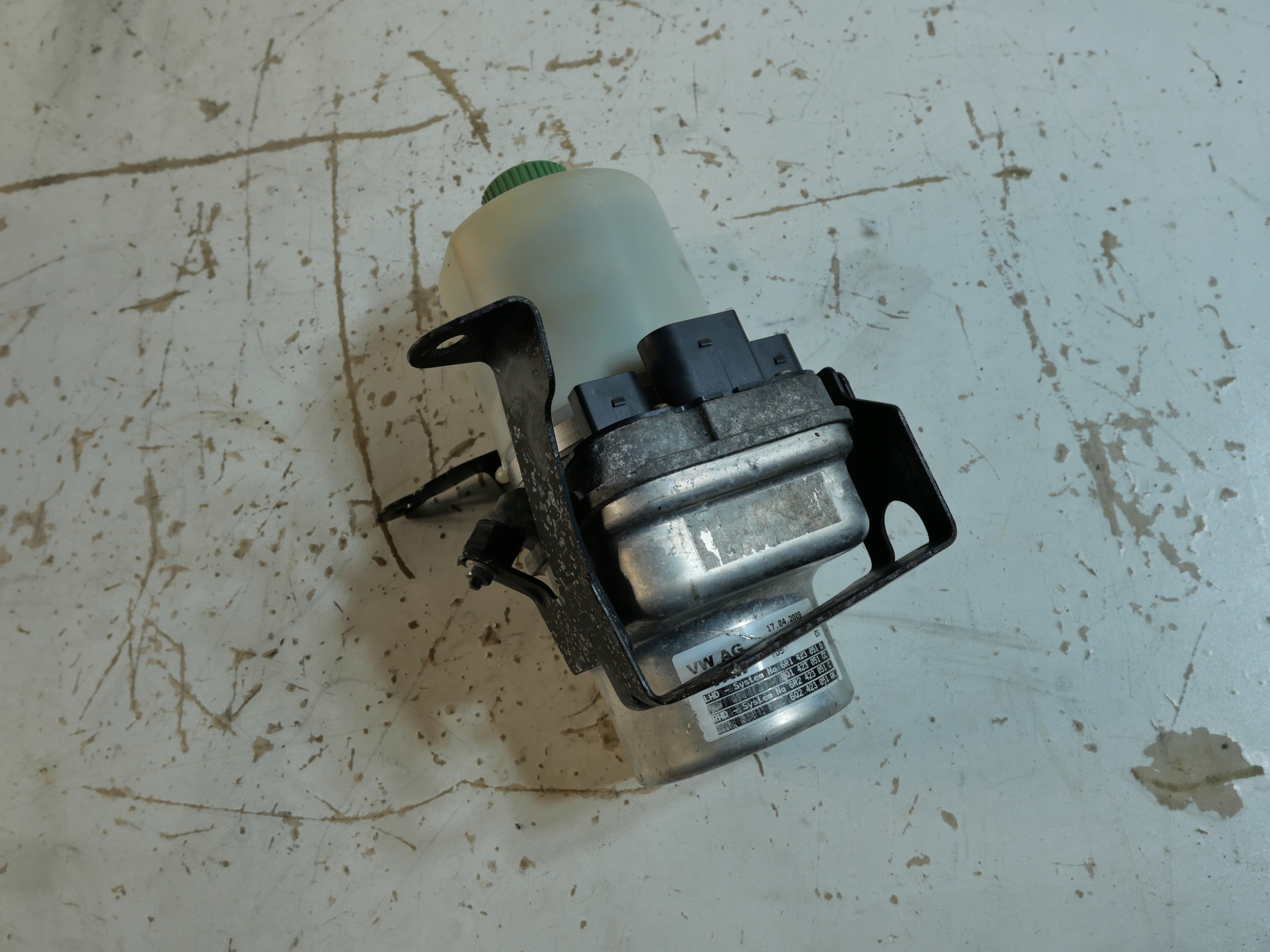 servo pump SKODA VW AUDI SEAT 6K0423156A