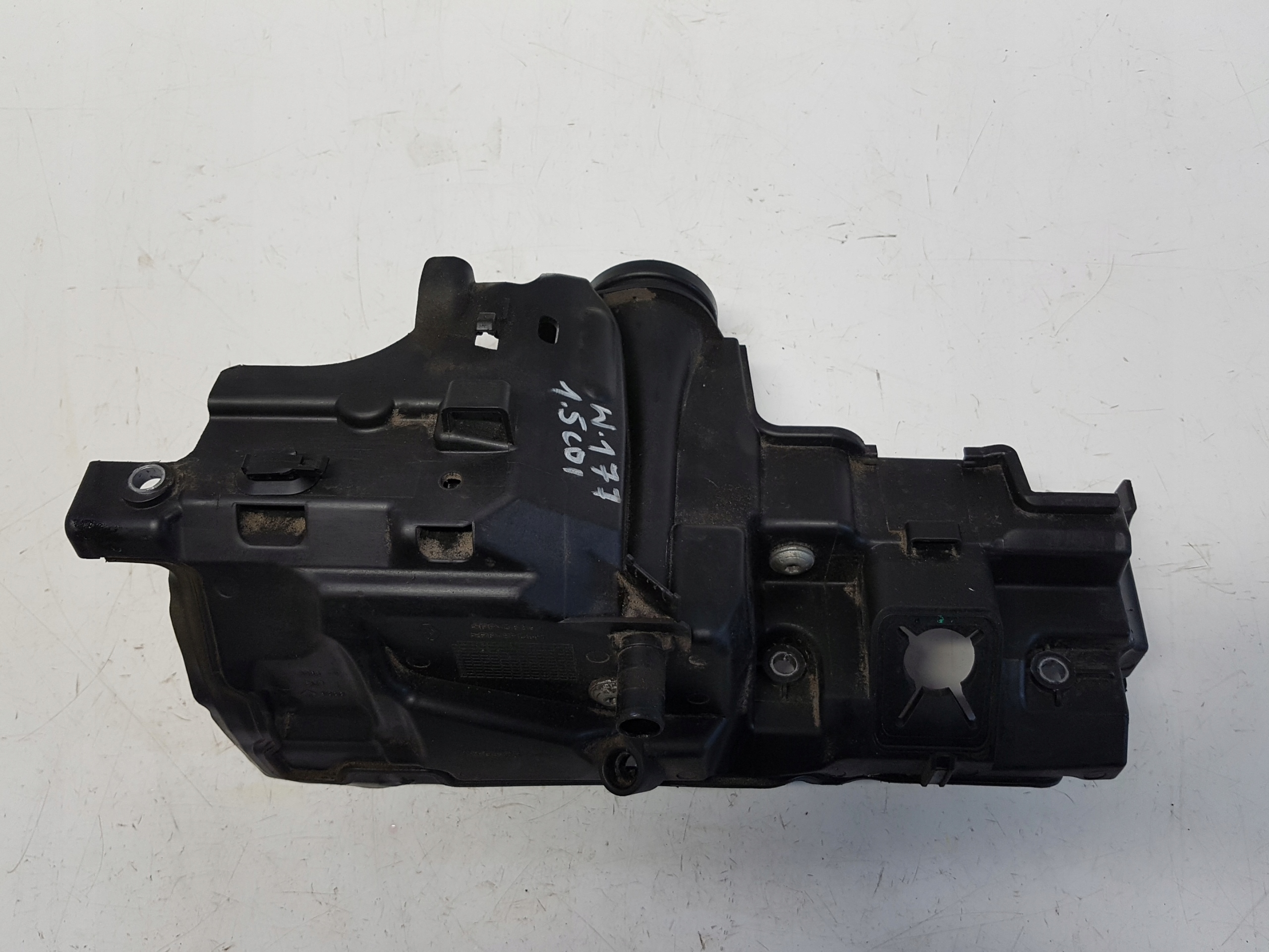 MERCEDES w177 motor cover 175B10326R
