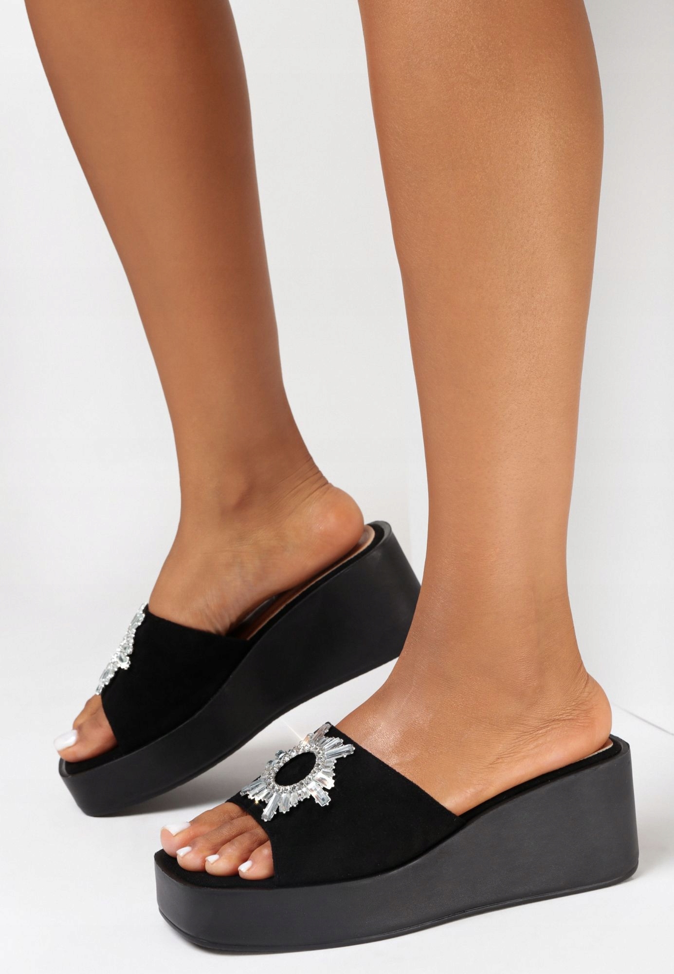 

Born2Be Czarne Klapki damskie 41 Casual