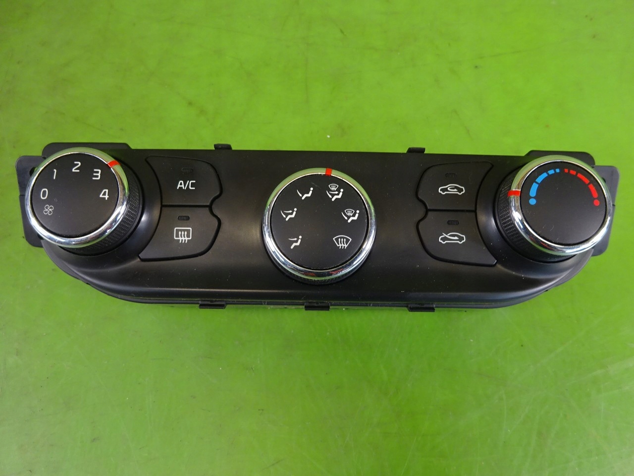 Panel sterowania nawiewem KIA CEED II 15r