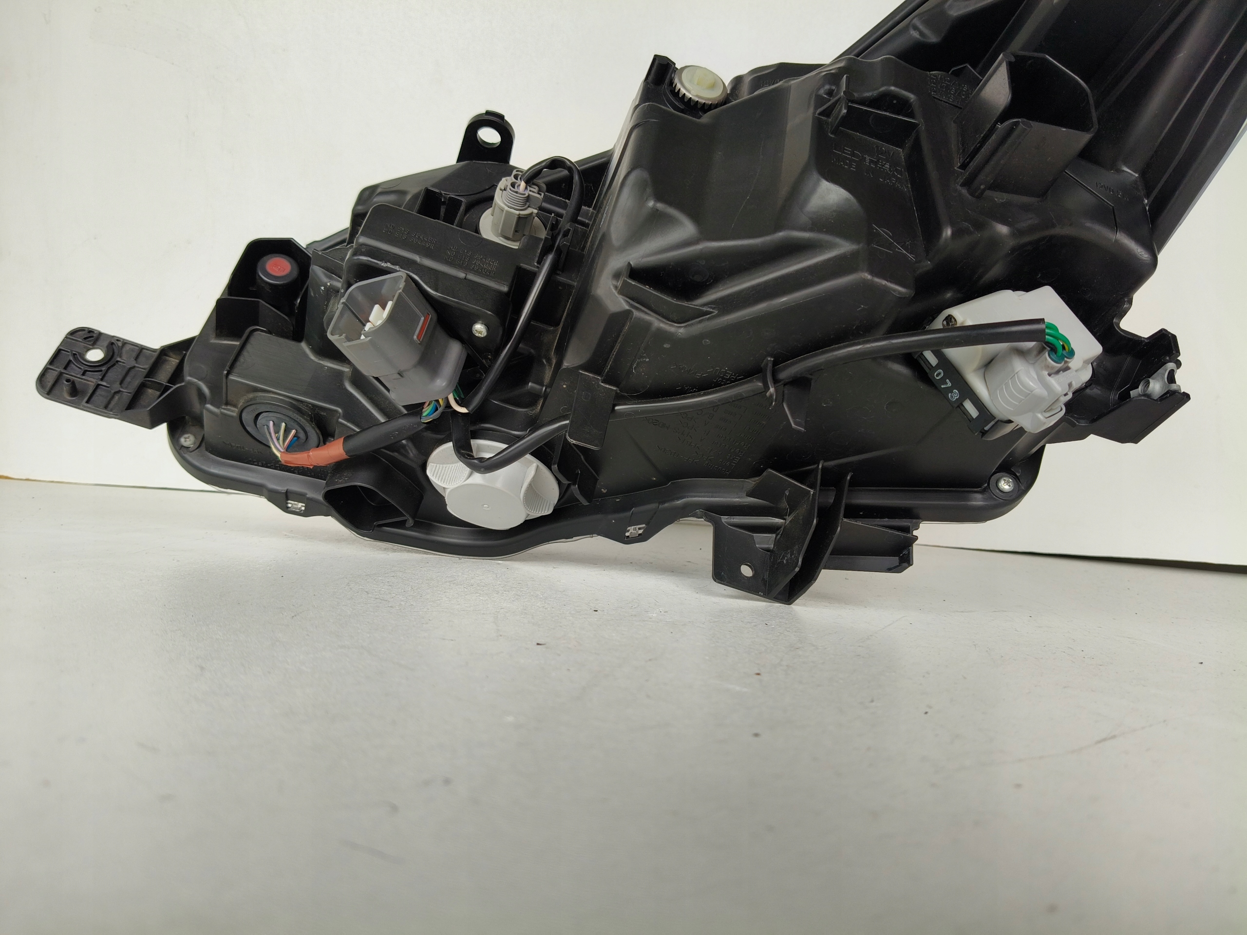 light right REFLEKTOR SUBARU XV II 20- LIFT FULL LED