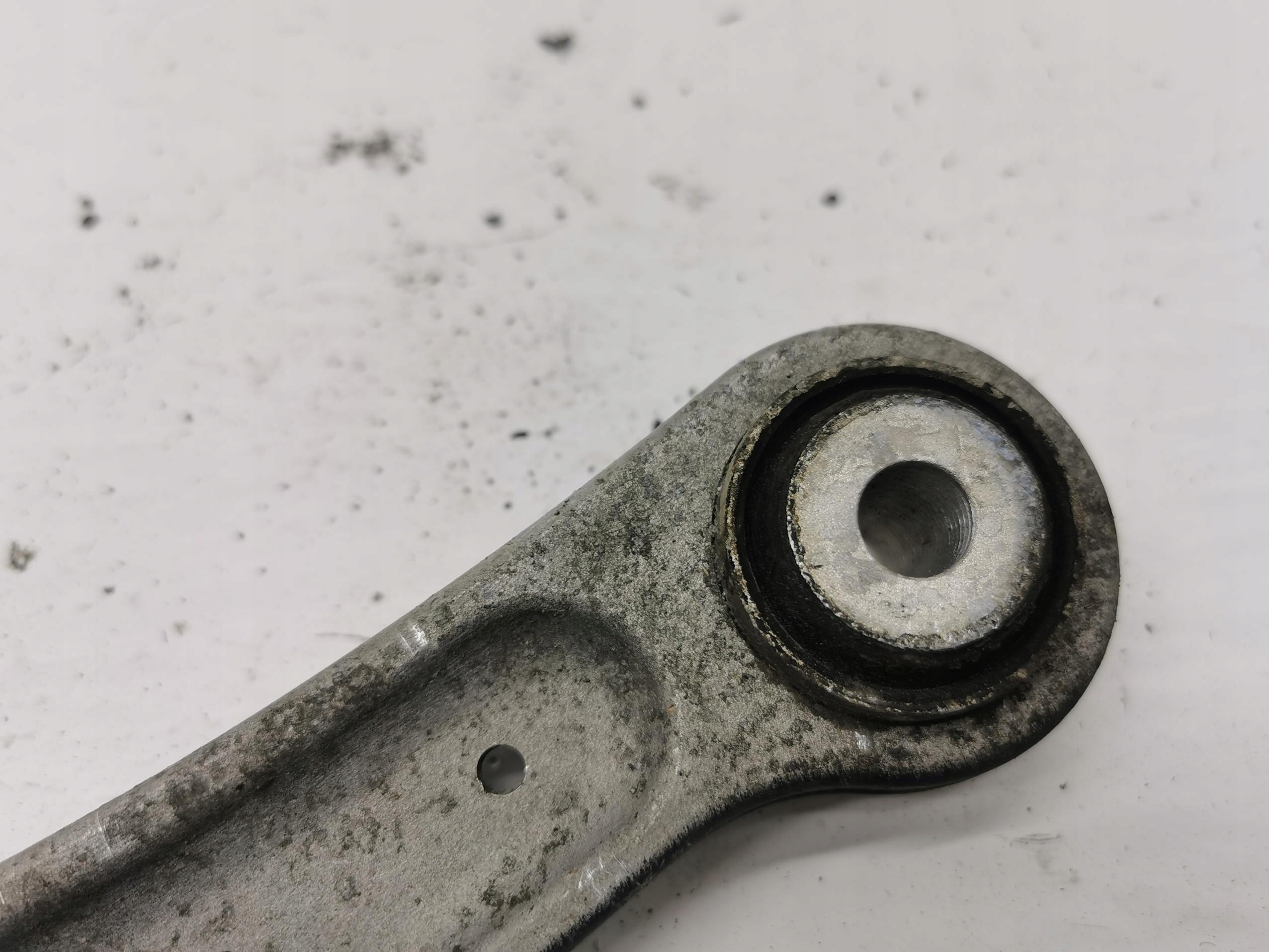 arm left rear part upper MERCEDES E-KLASA W213 2.0CDI