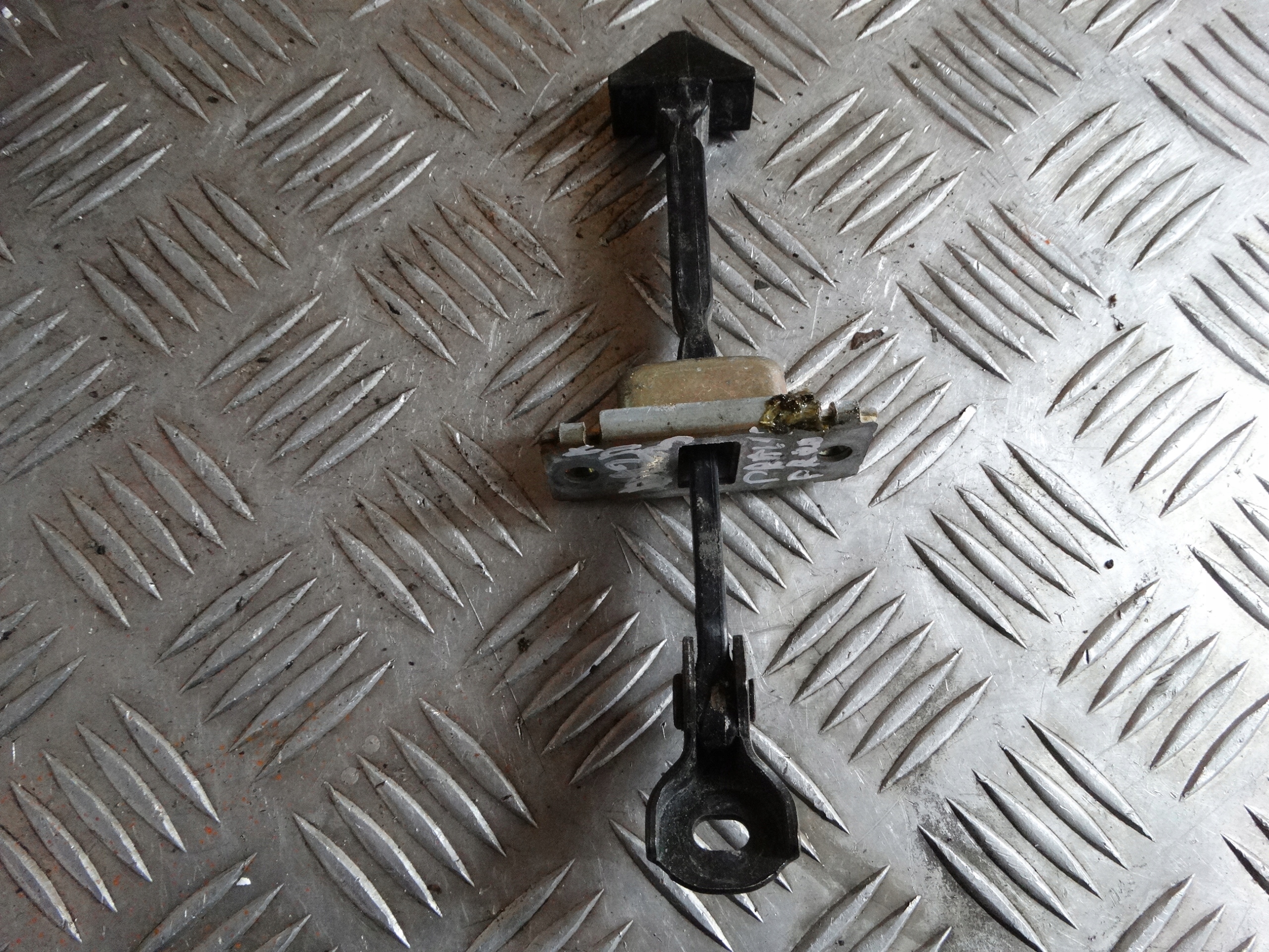 limiter door MAZDA 3 right front