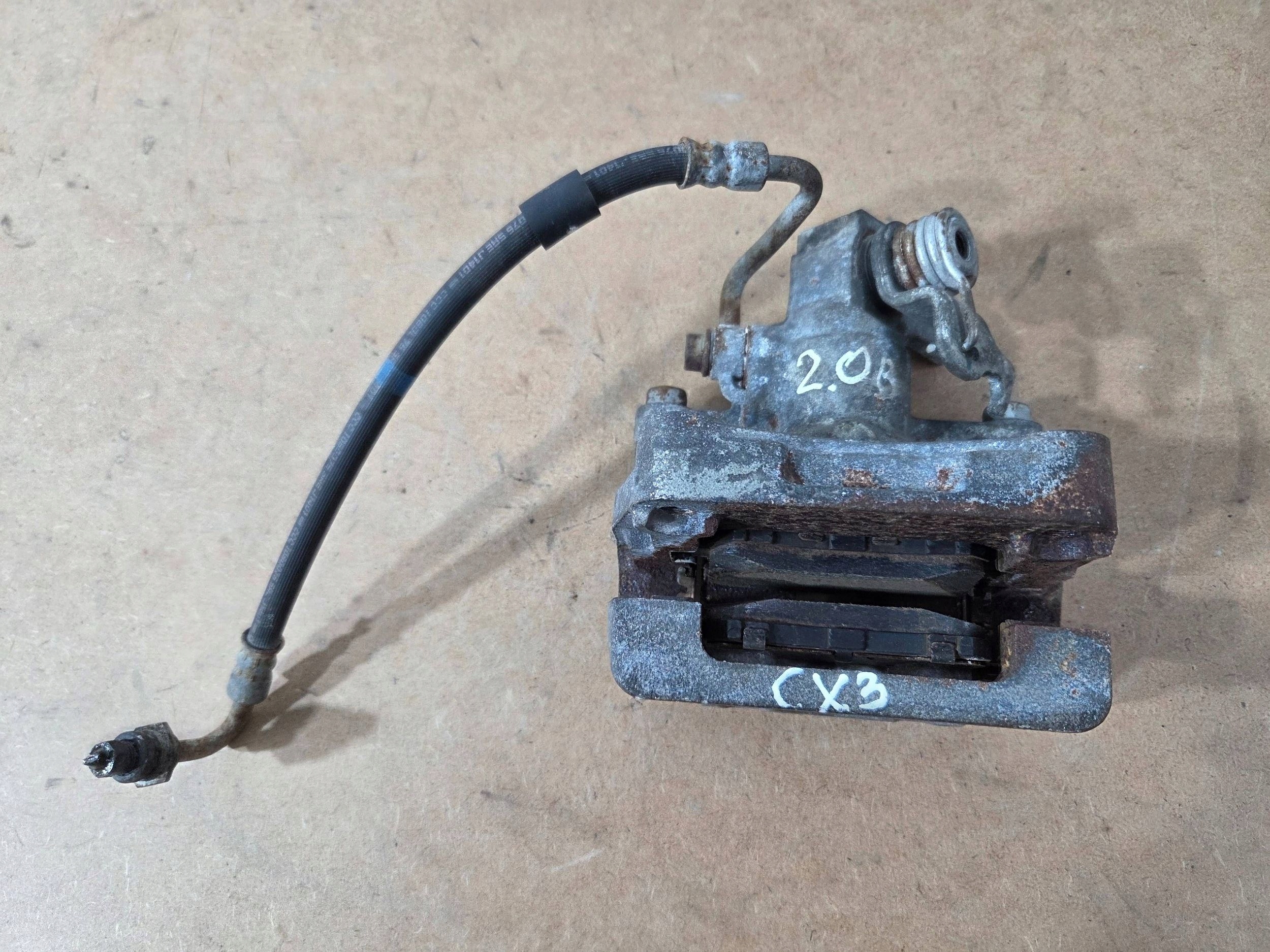 Mazda CX-3 caliper brake rear left (B862)