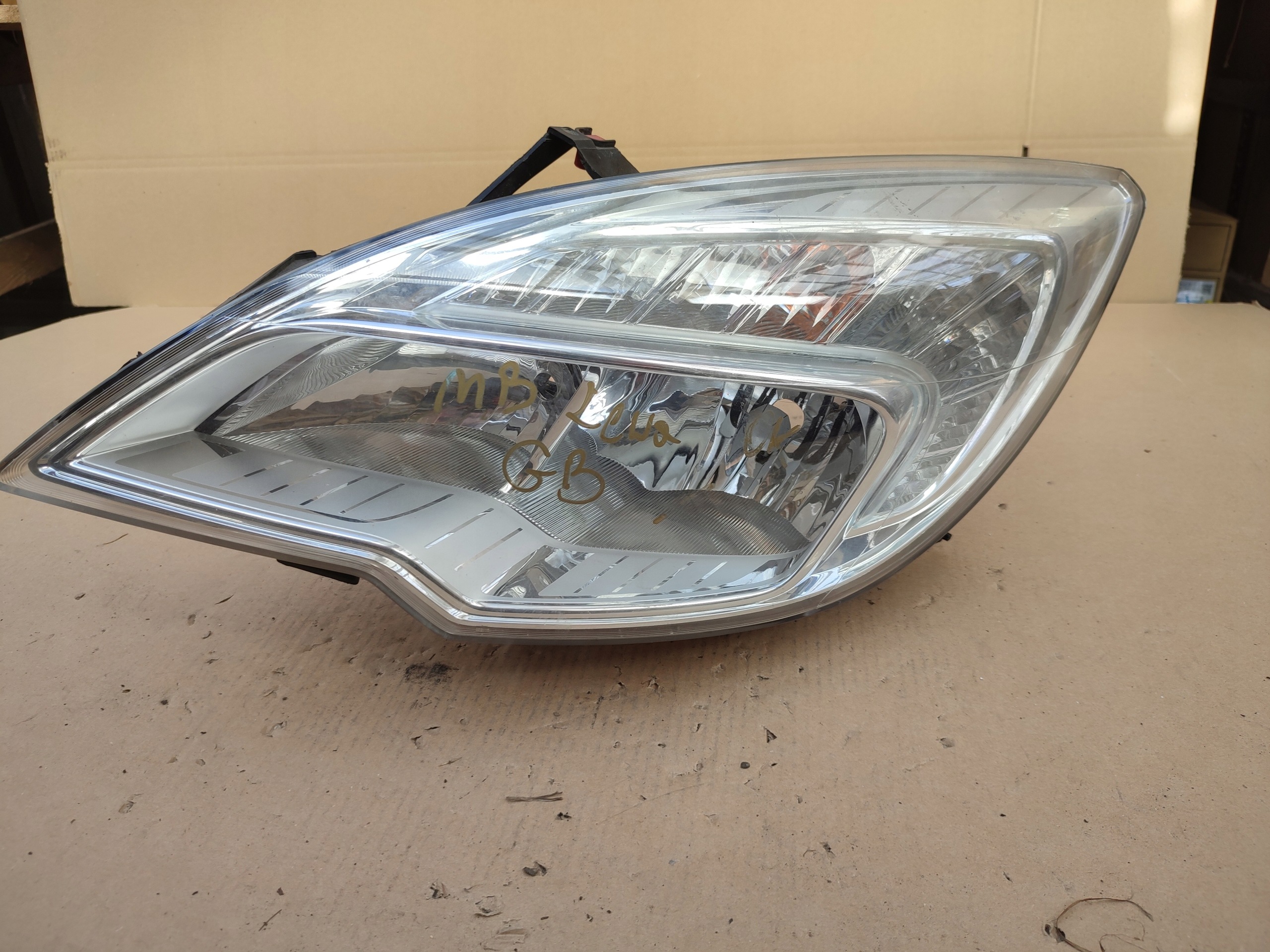 REFLEKTOR light left front left front OPEL MERIVA B ANGIELSKA 13253631
