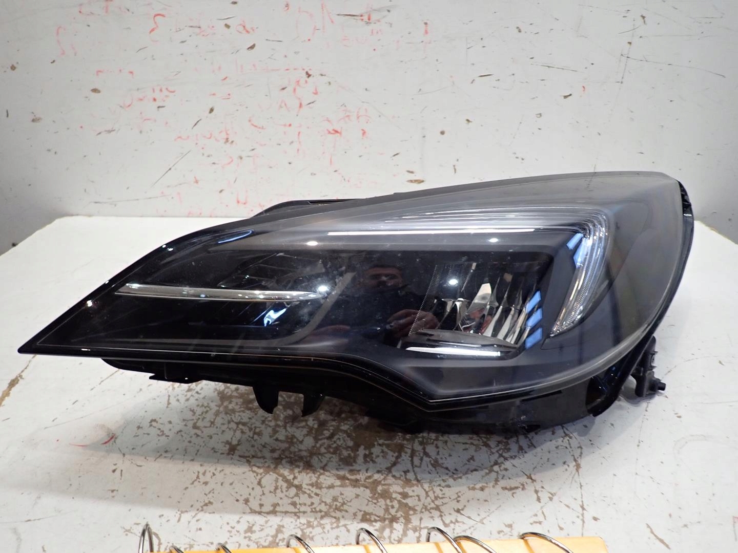 light front left OPEL ASTRA V K LIFT 19- FULL LED 39195688
