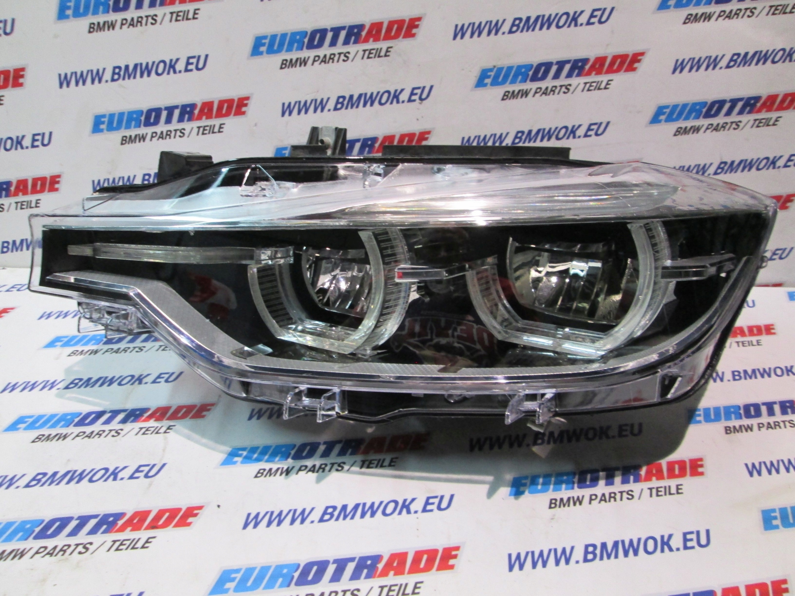BMW F30 F31LCI LAMPA LEWA LED