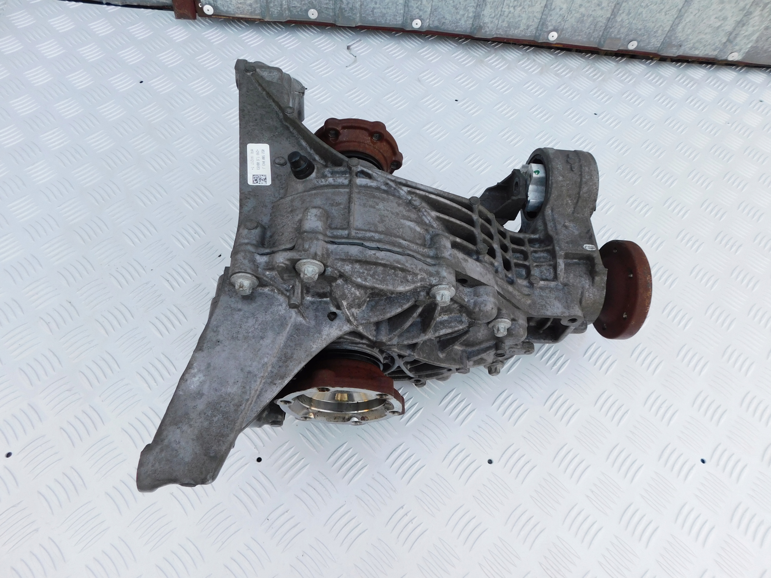 Audi Q5 SQ5 80A diff differential rear part original Euro bardzo dobry stan 0D2500043J
