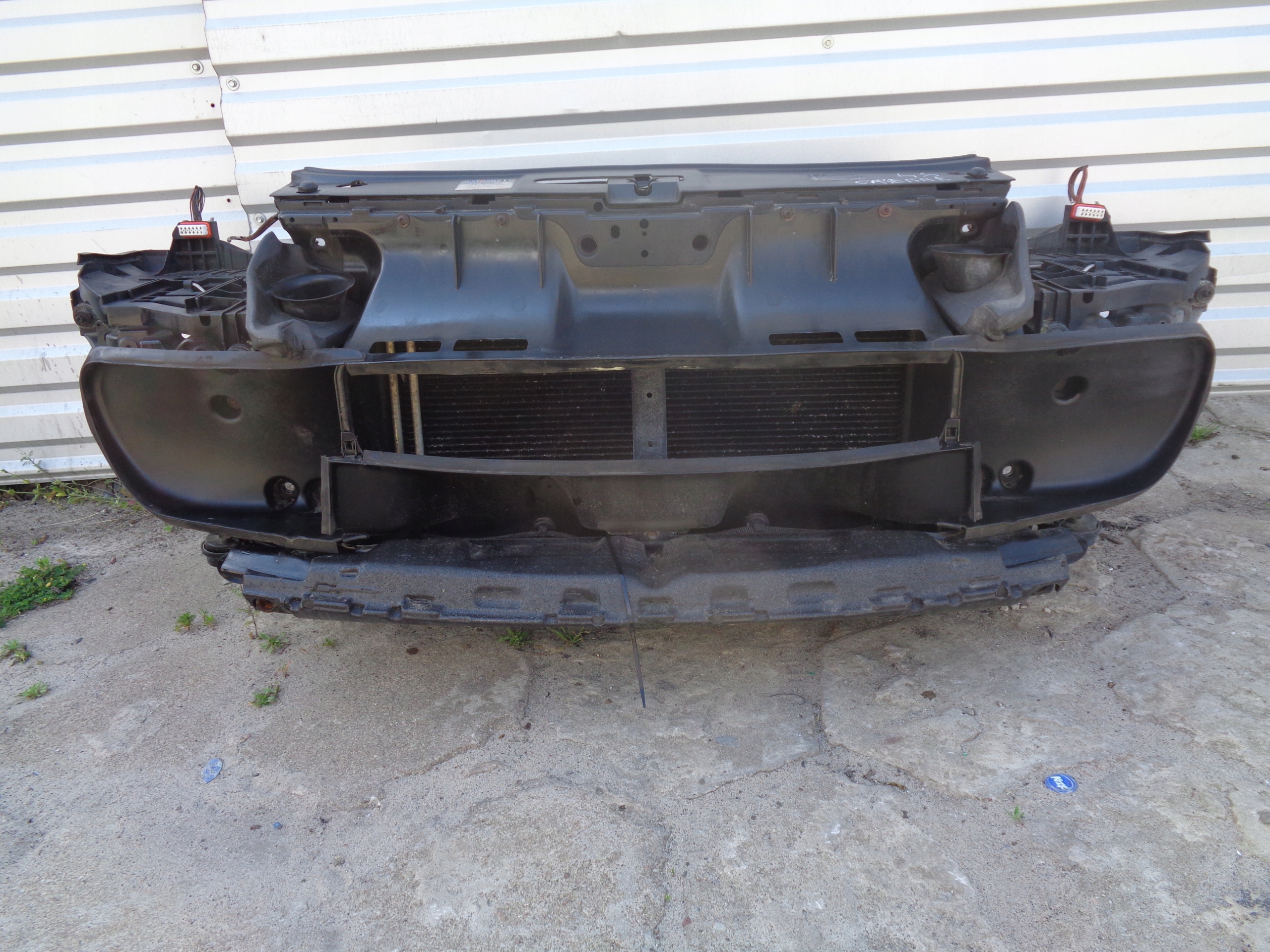 PAS PRZOD CHLODNICE PORSCHE CAYENNE S I 7L 4.5