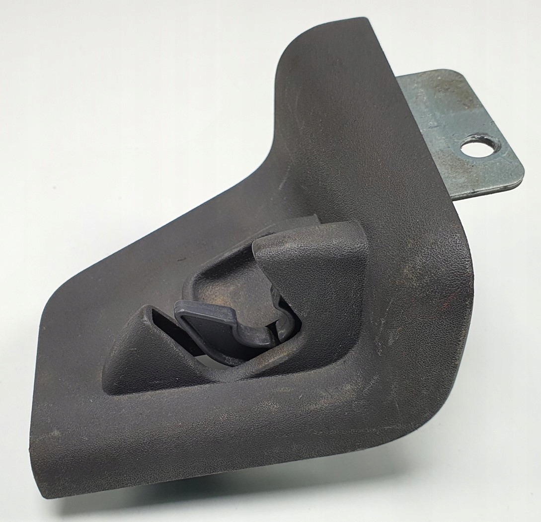 ZAMEK RYGIEL KLAPY PRAWY VOLVO C70 II 30632915 Producent części Volvo OE