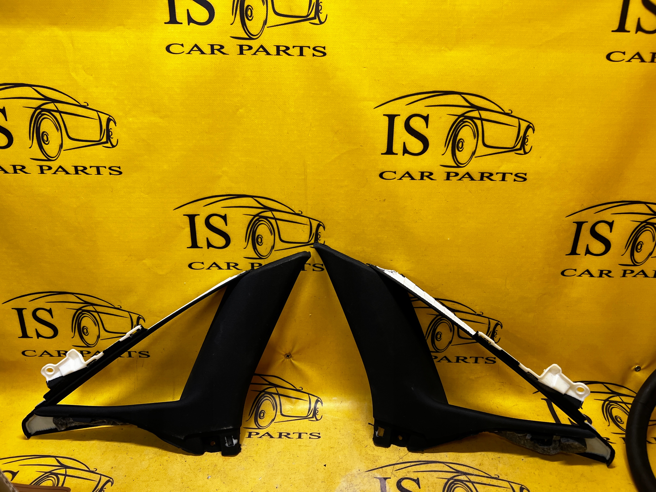 4N0867242 EU4 - Правая накладка стойки задняя AUDI A8 D5 S-LINE