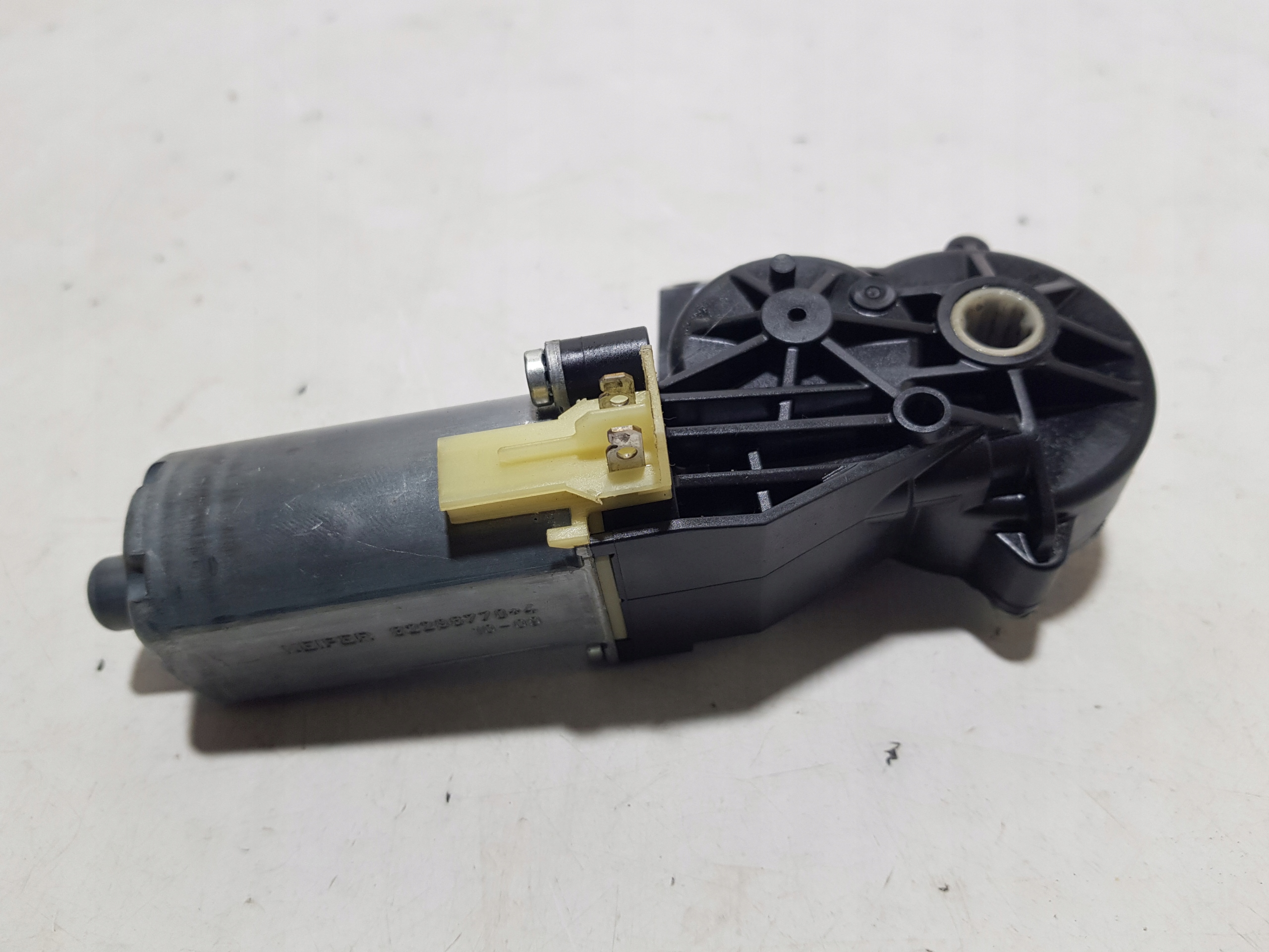 Micro moteur Siège MERCEDES W207 W204 0390203331