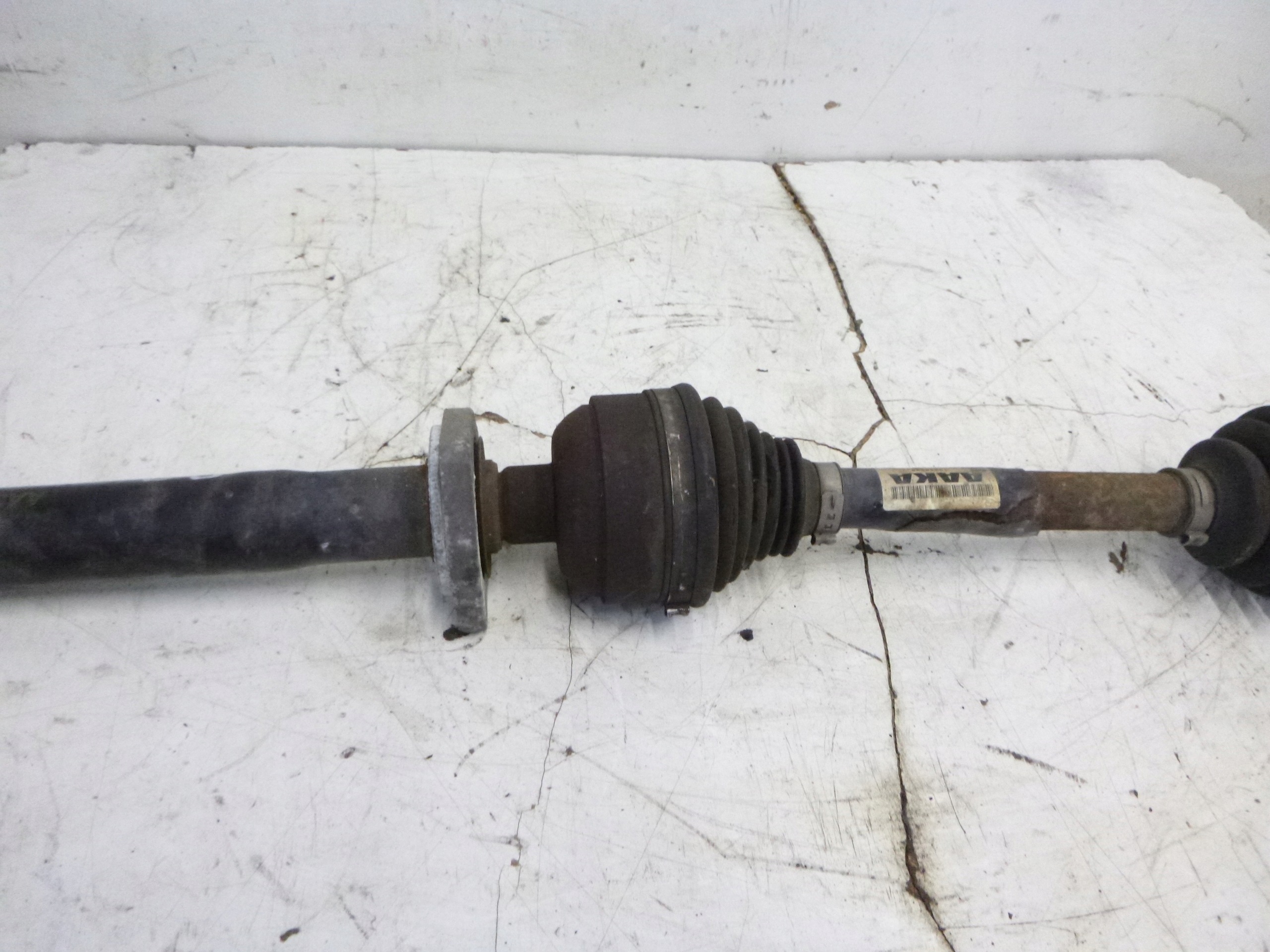 semi-axis drive right front Opel Insignia A 2.0 CDTI 08-13 13348258 AAKA