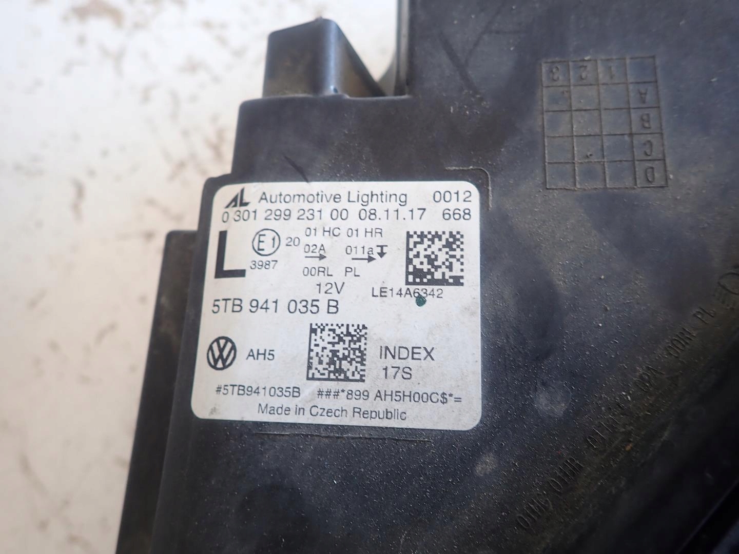 light front front left VW TOURAN 2015- FULL LED