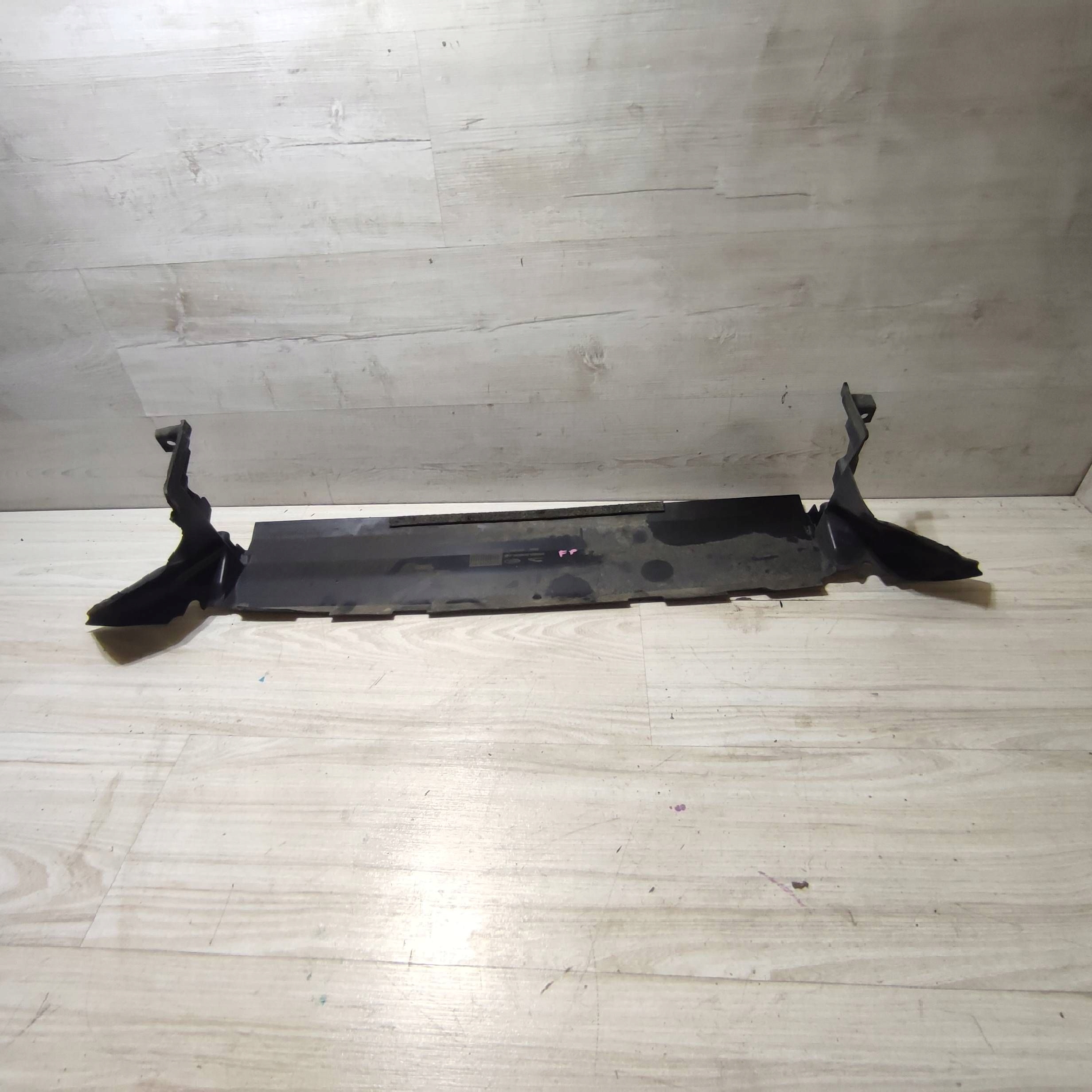 lower holder radiator Jaguar F-Pace HK838A095AC