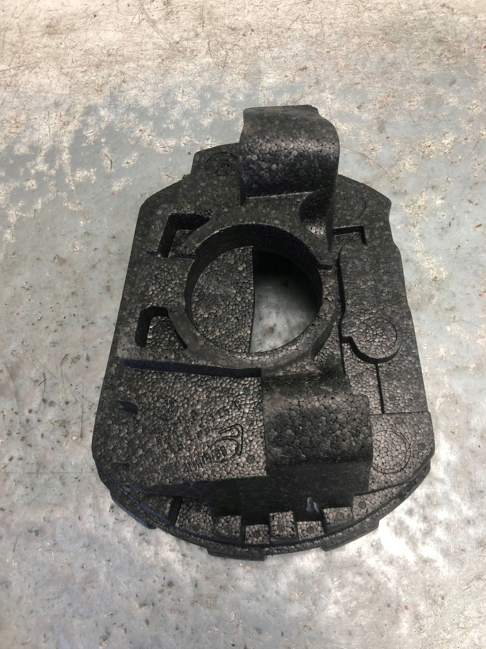 passenger compartment boot polystirene VW NEW BEETLE 1C0012115C