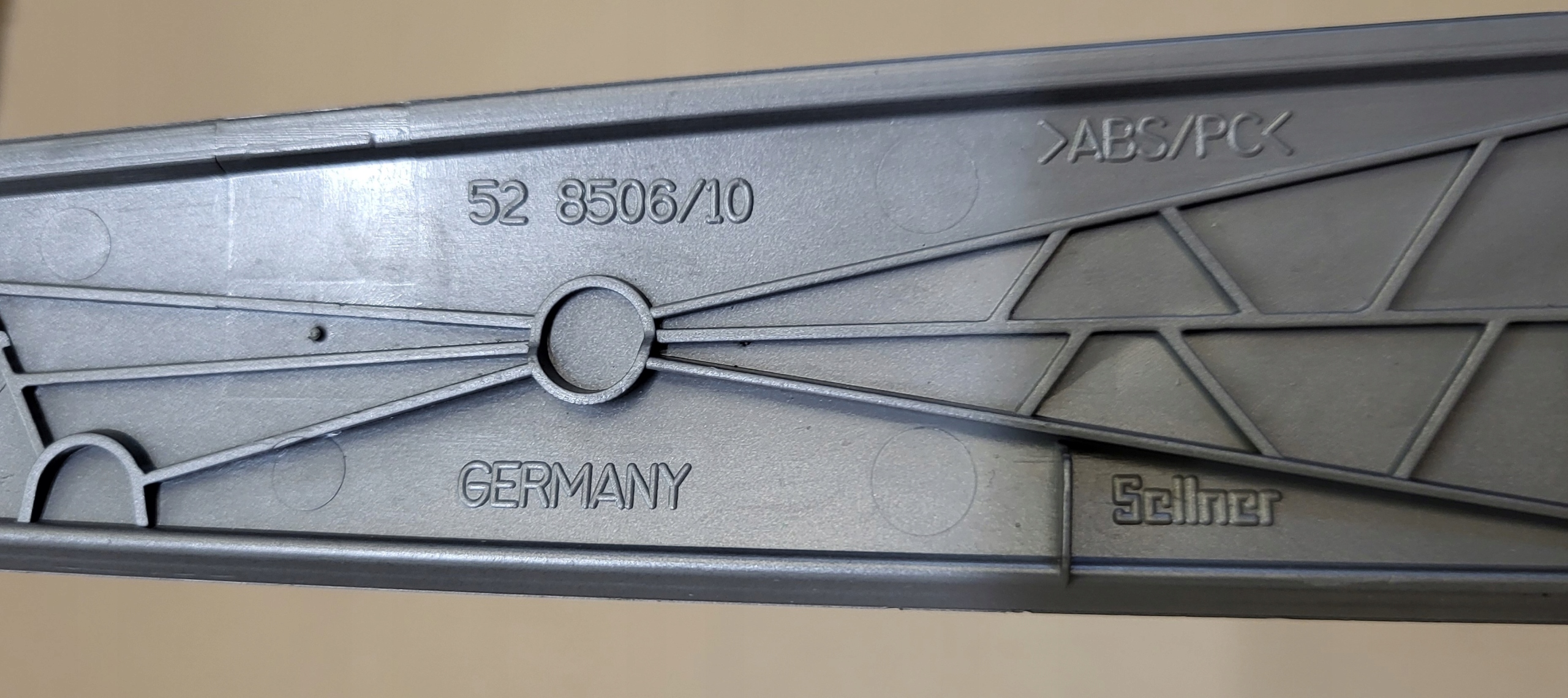 молдинг декор консоли BMW 1 E87 E81 E82 7071272 7124745 7147012