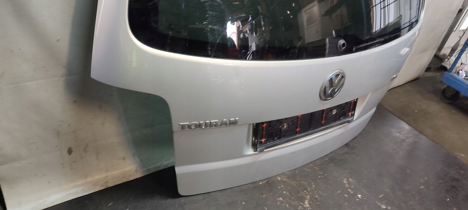 trunk door boot VW Touran and LIFT LR7L