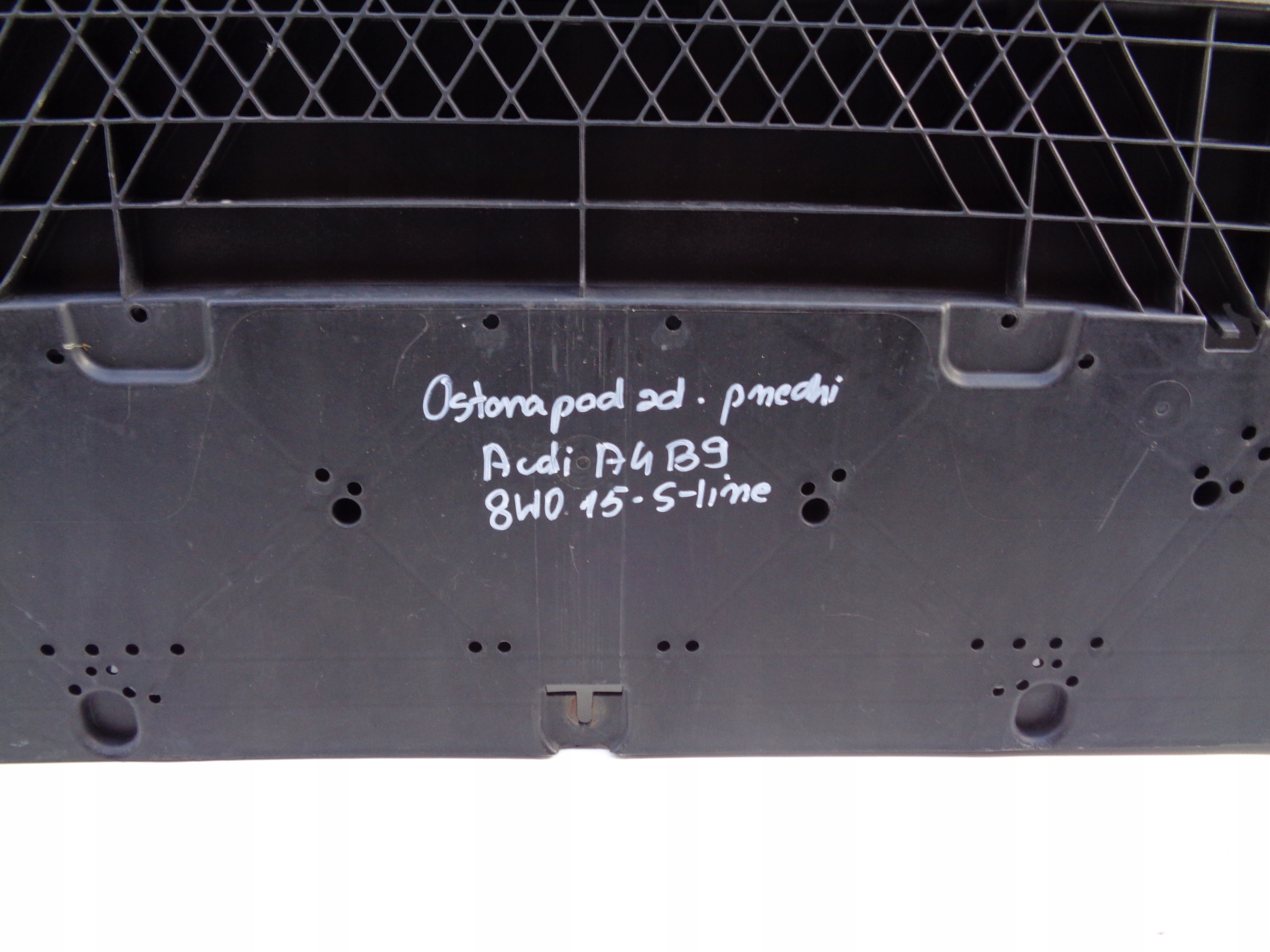 cover below front bumper AUDI A4 B9 8W 8W0 15- S-LINE