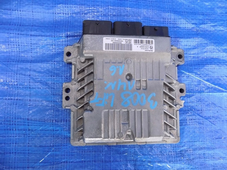 computer control unit of the engine PEUGEOT 3008 LIFT 1,6
