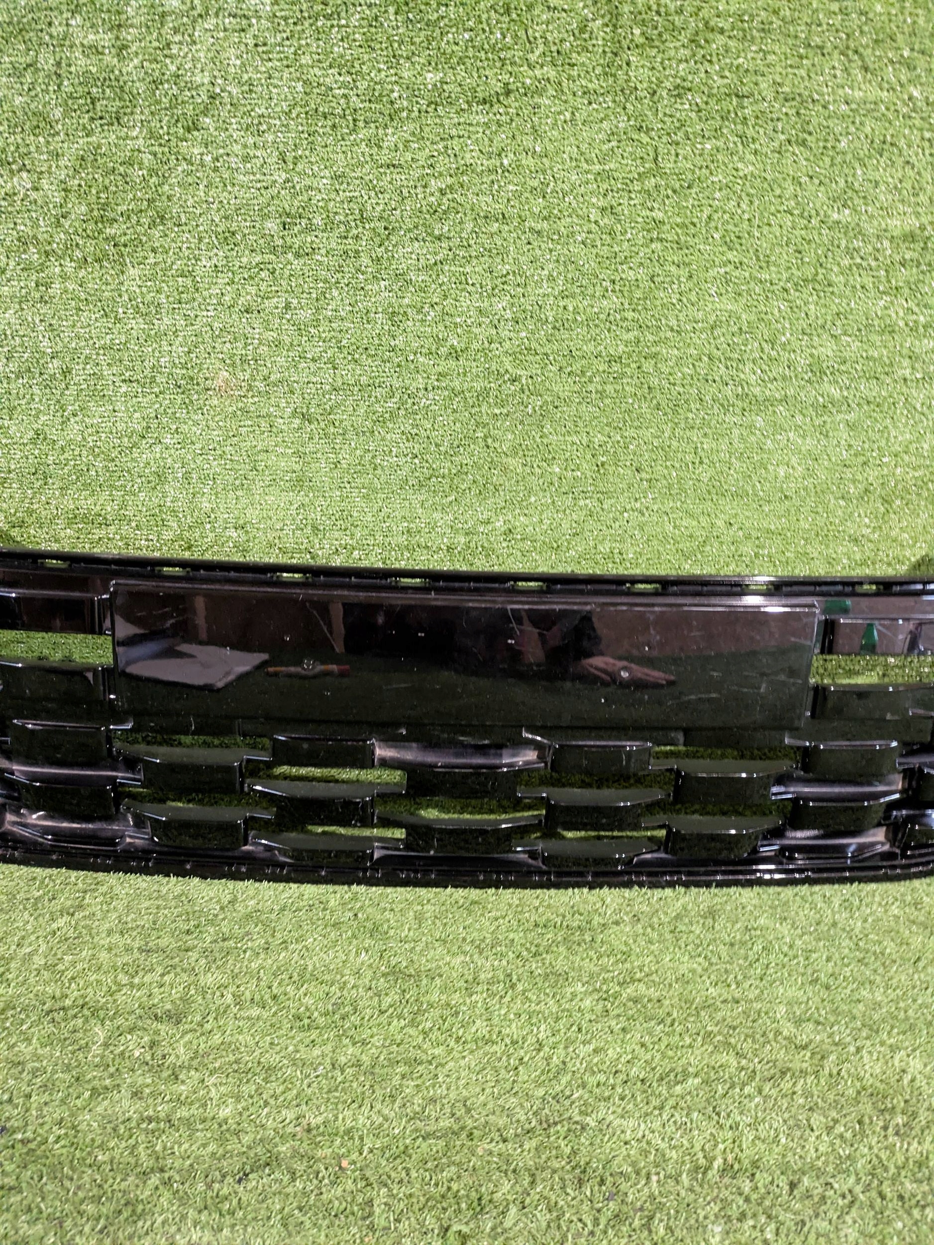 grid central of a bumper lower HYUNDAI BAYON