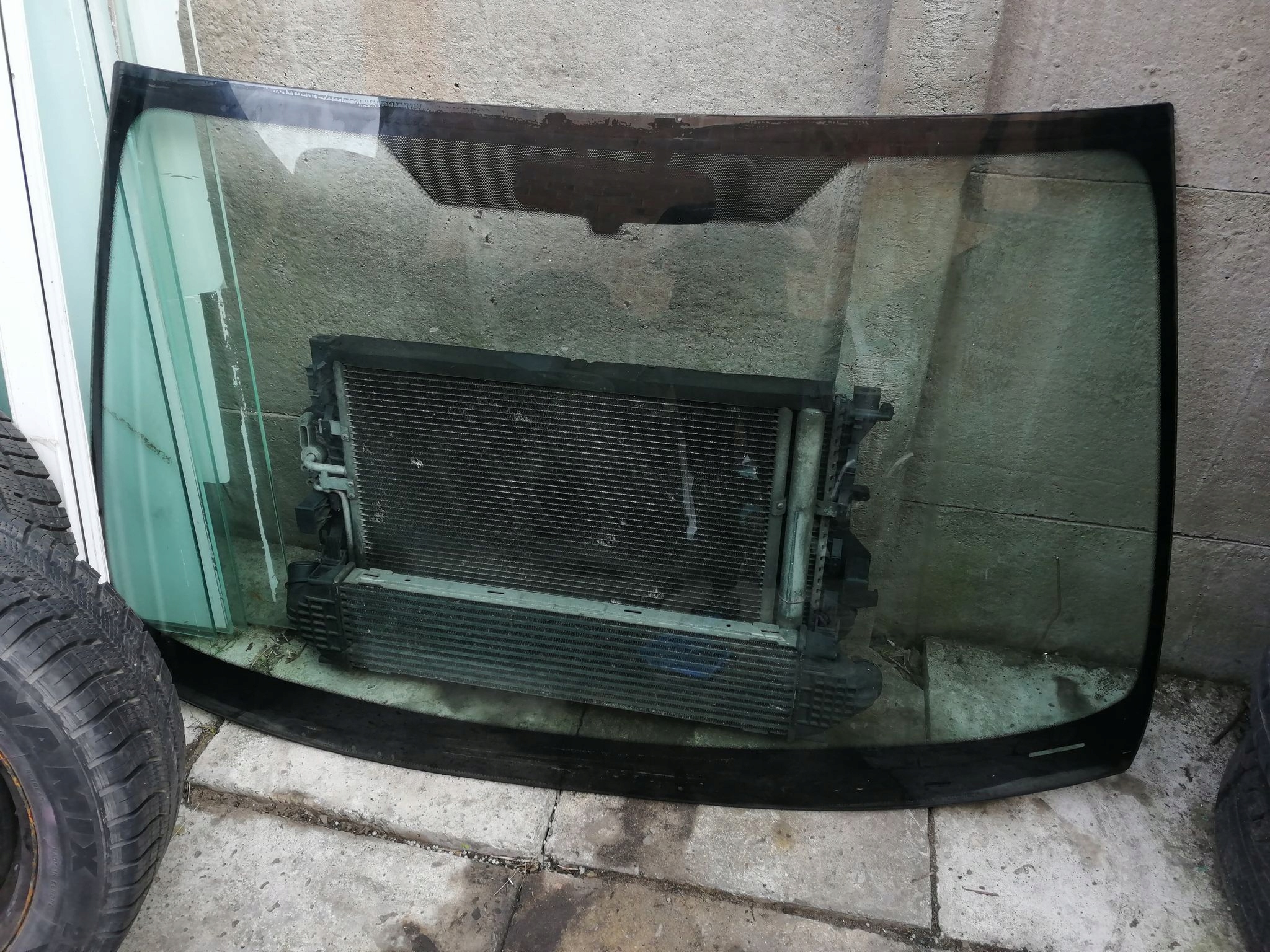 ВІТРОВЕ СКЛО ПЕРЕДНЄ ЛОБОВЕ СКЛО MONDEO MK4