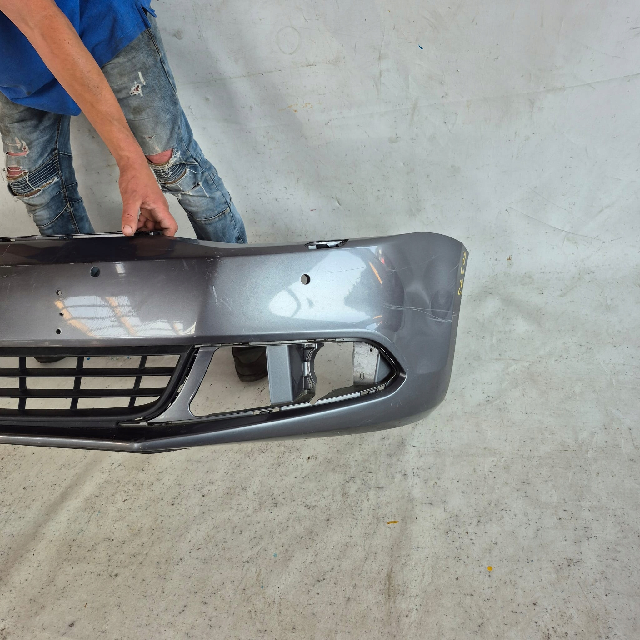 VW JETTA VI 5C6 10-14 bumper front front SPR PDC
