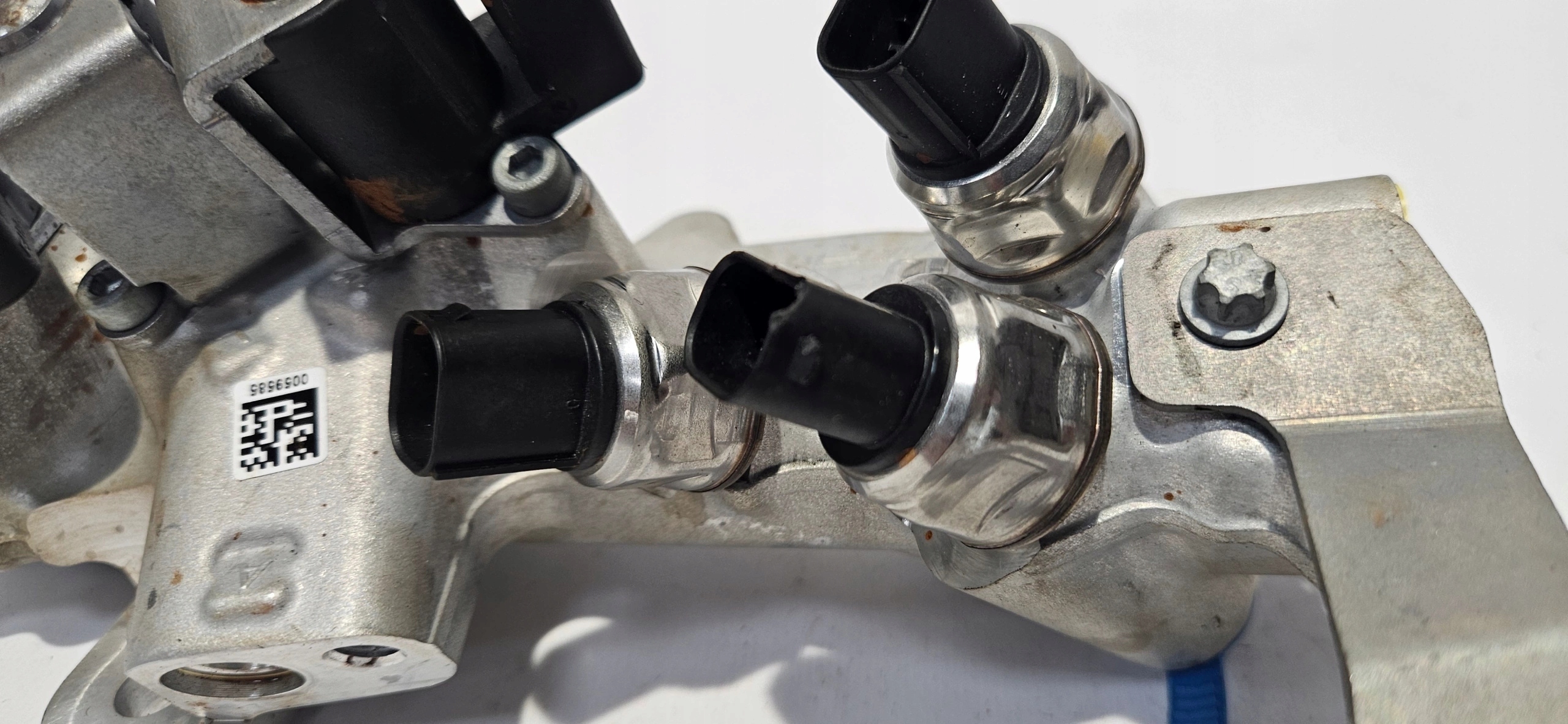 ZESPÓŁ ZAWIESZENIA ZAWORÓW MERCEDES AMG R232 Wersja Europejska