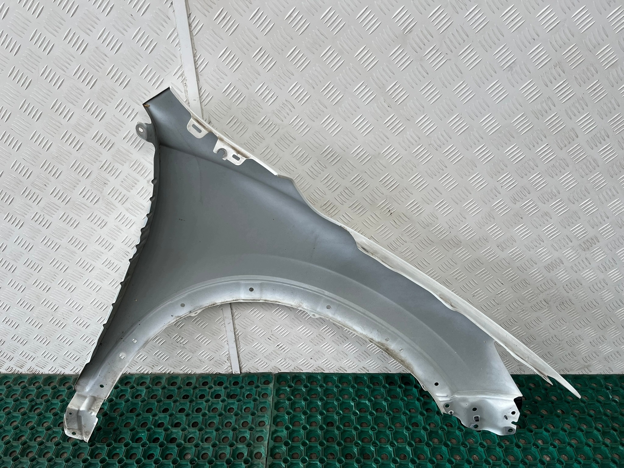 MAZDA CX-5 KD LIFT 15-17 fender front left 34K BIALA PERLA original