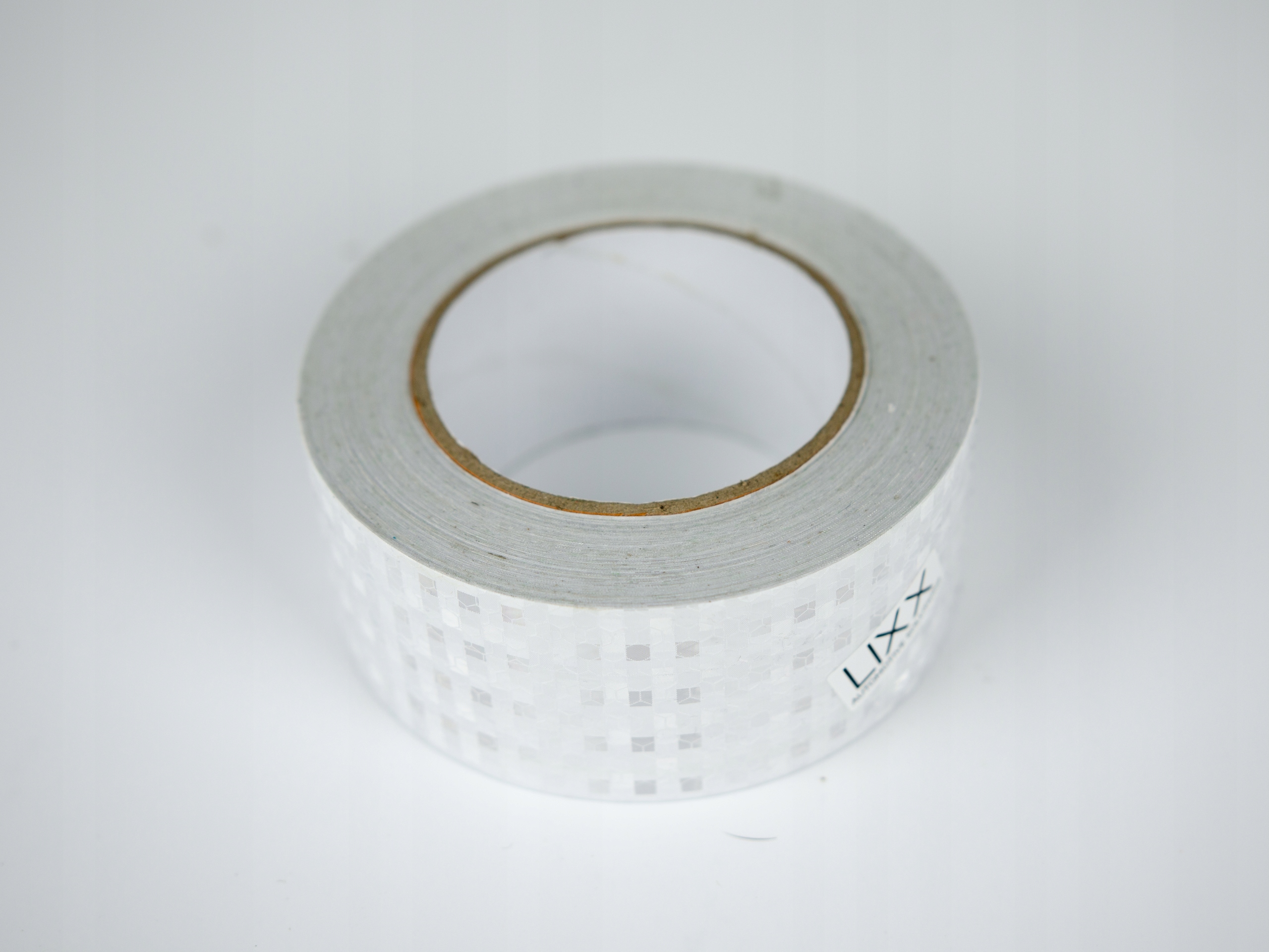 TAŚMA ODBLASKOWA KONTUROWA SAMOPRZYLEPNA rolka 25 metrów 25M x 5CM BIAŁA Numer katalogowy producenta LX7000200