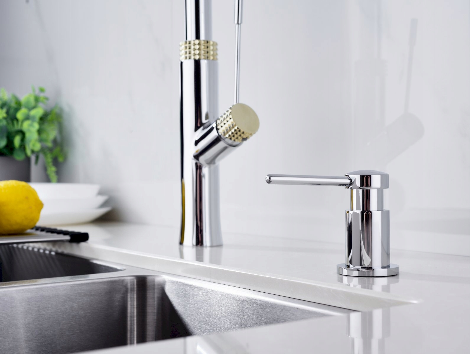 AddPoint dozownik do płynu PREMIUM chrom F072CP Kod producenta F072CP