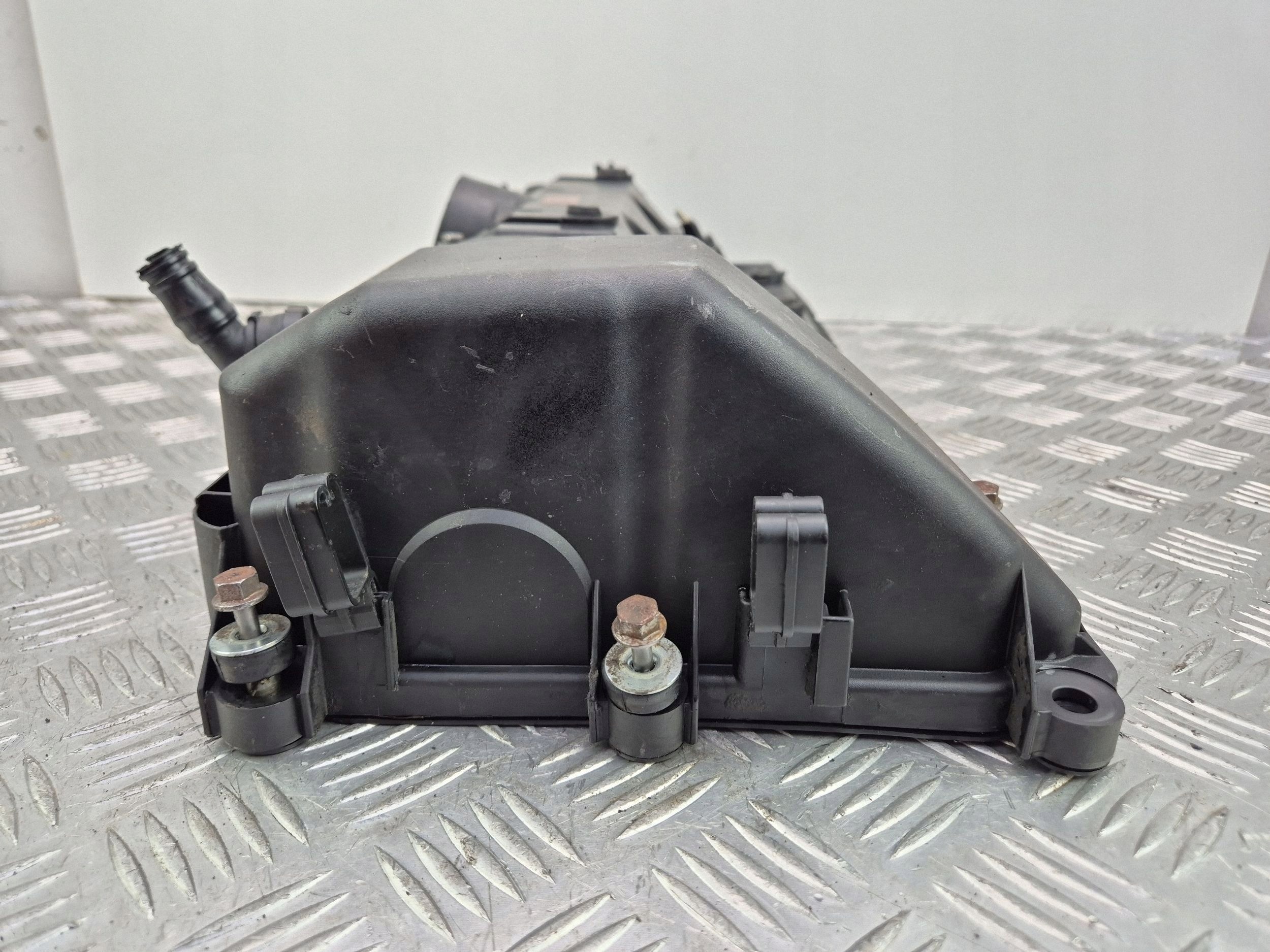 Abdeckung der Ventile BMW 7 E65 E66 750i 7522160 N62B48B