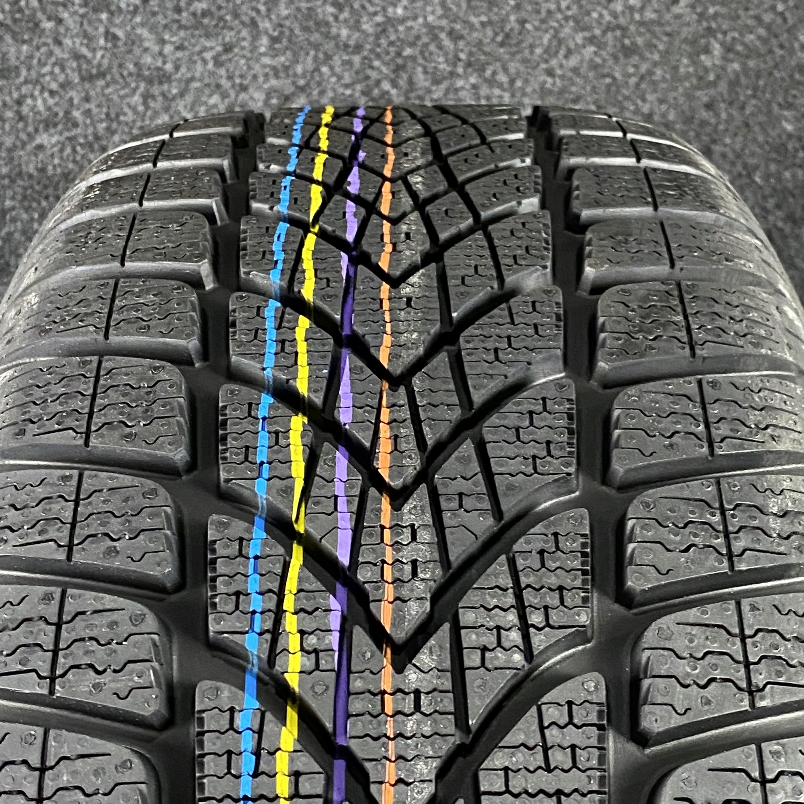 DUNLOP SP WINTER SPORT 4D 225/60R17 2019 NOWA Liczba opon w ofercie 1 szt.
