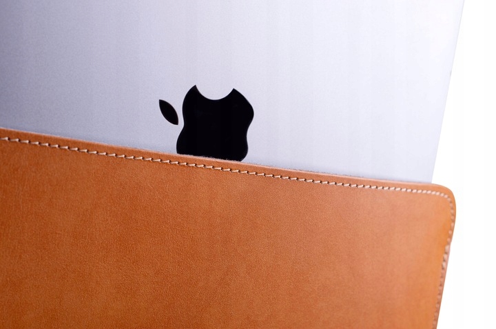 Brązowe Etui na Laptop Apple MacBook Pro 13 skóra Marka Inna