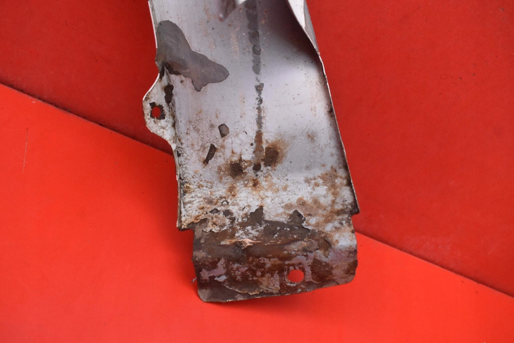 fender right front front BIALY 260421830R DACIA DOKKER 12-17