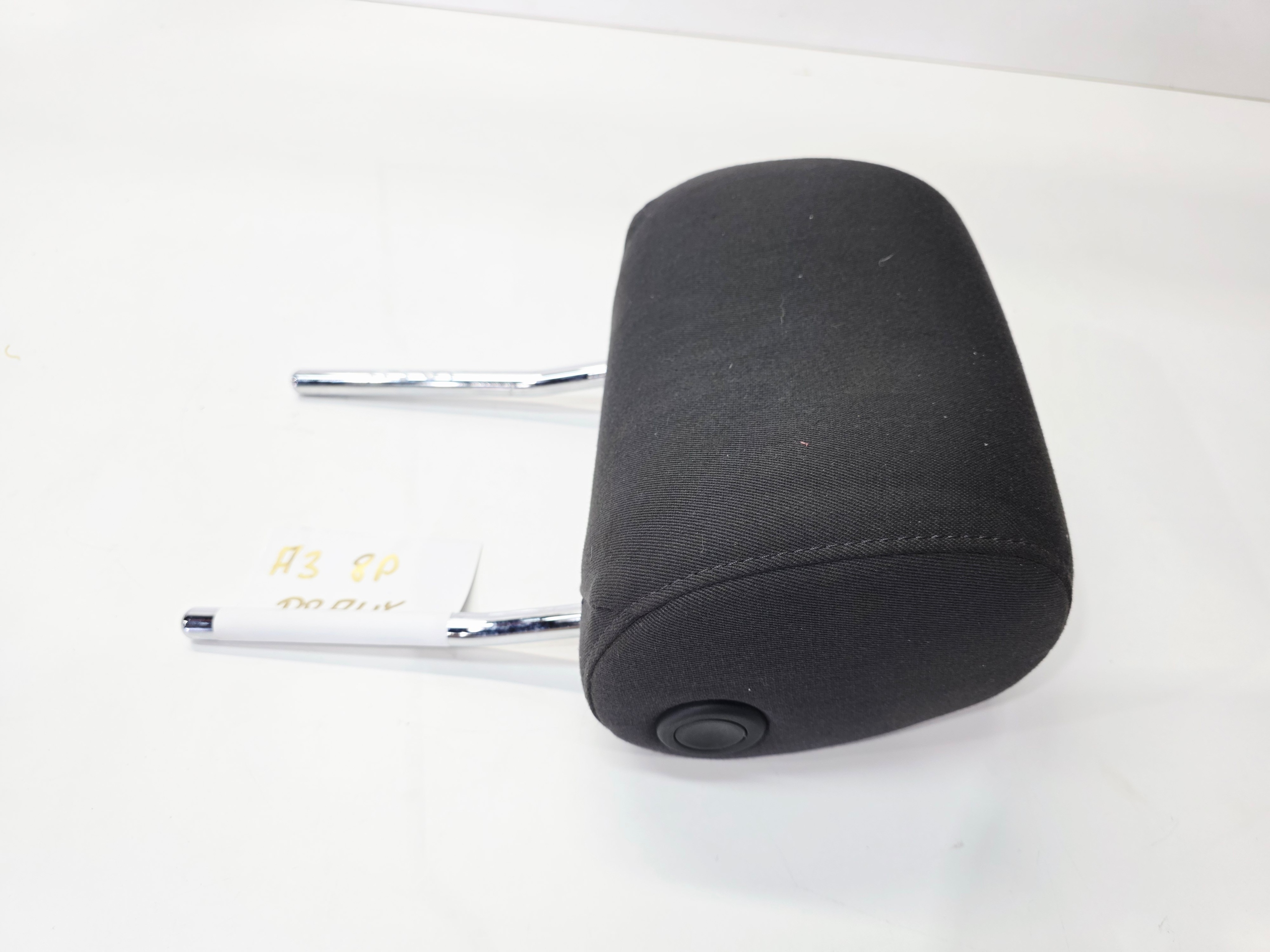 rest seat right front AUDI A3 8P black adjustable
