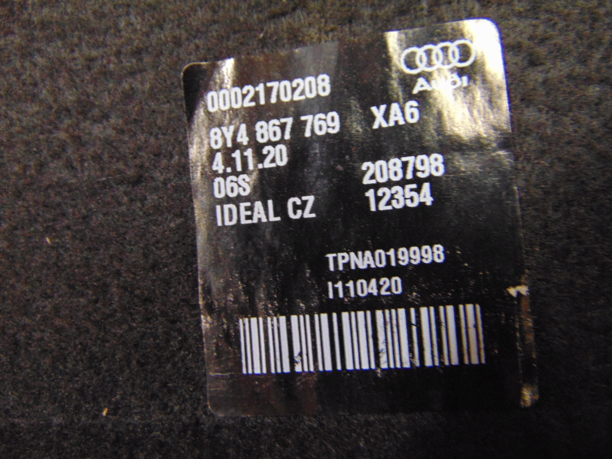 AUDI A3 8Y SPORTBACK plato boot rear part rear
