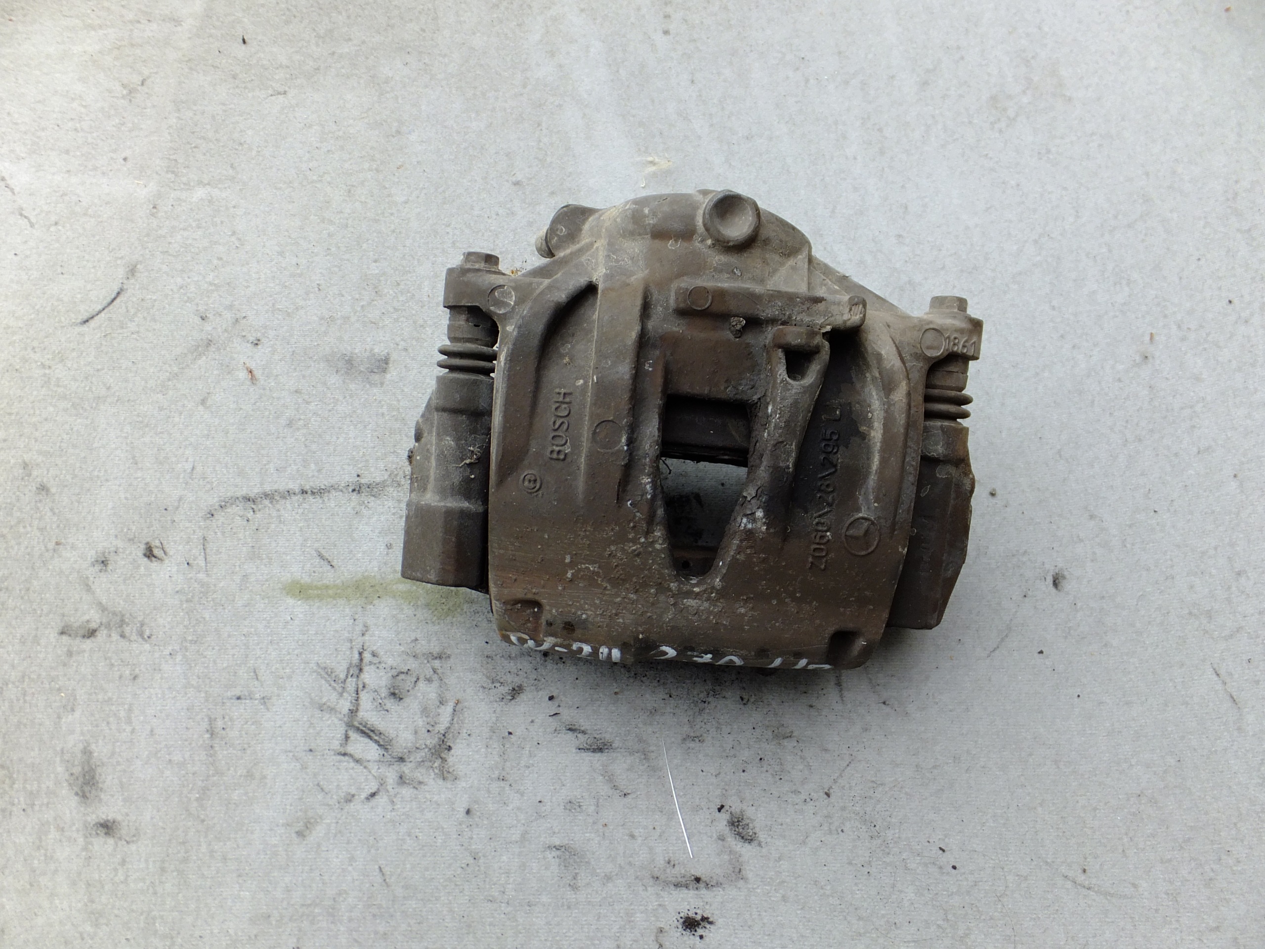 caliper brake left front mercedes w211 2,7 cdi 2003r