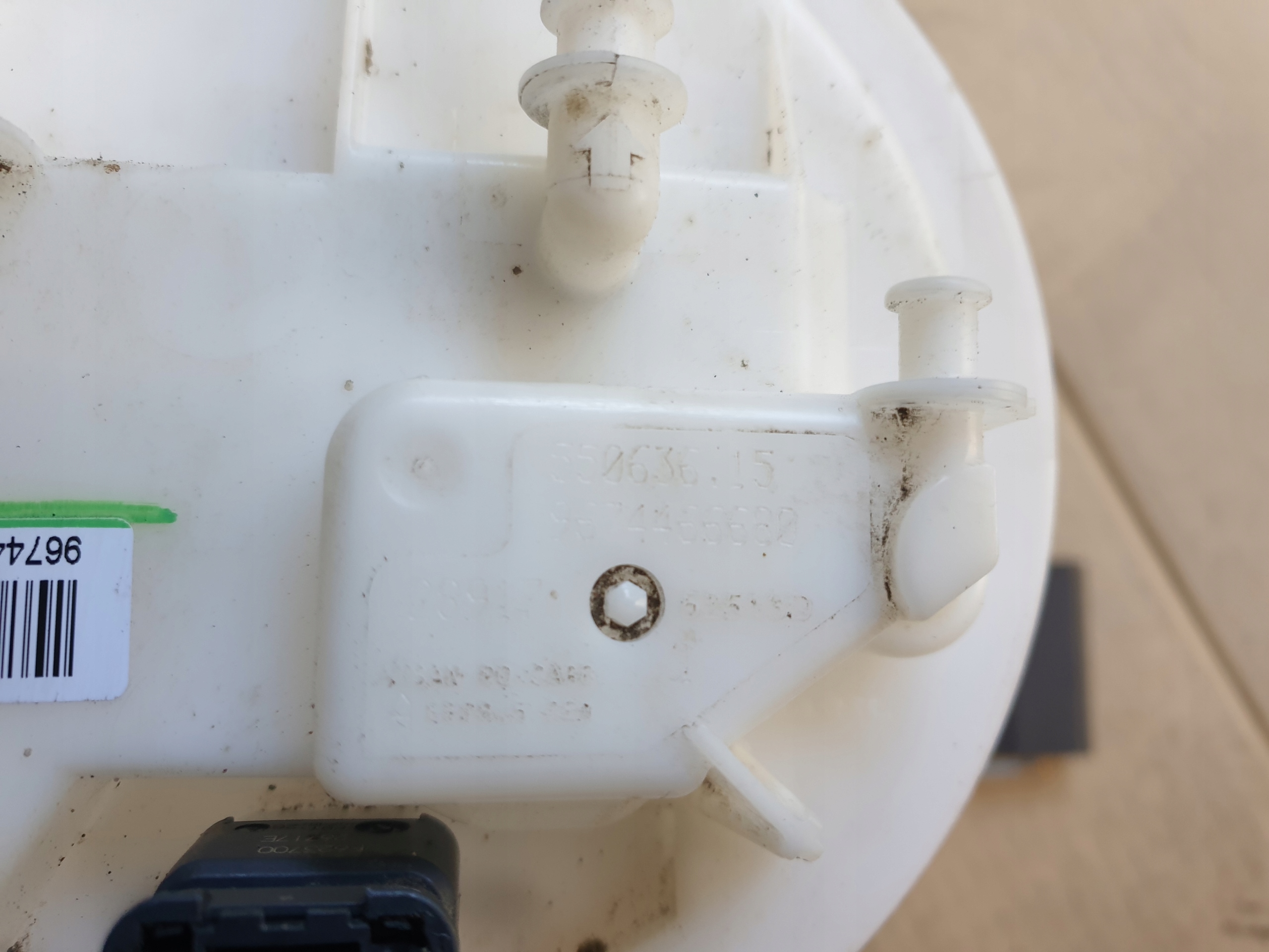 feed pump PEUGEOT 208 2008 2015- 1.2 VTI 9674466680