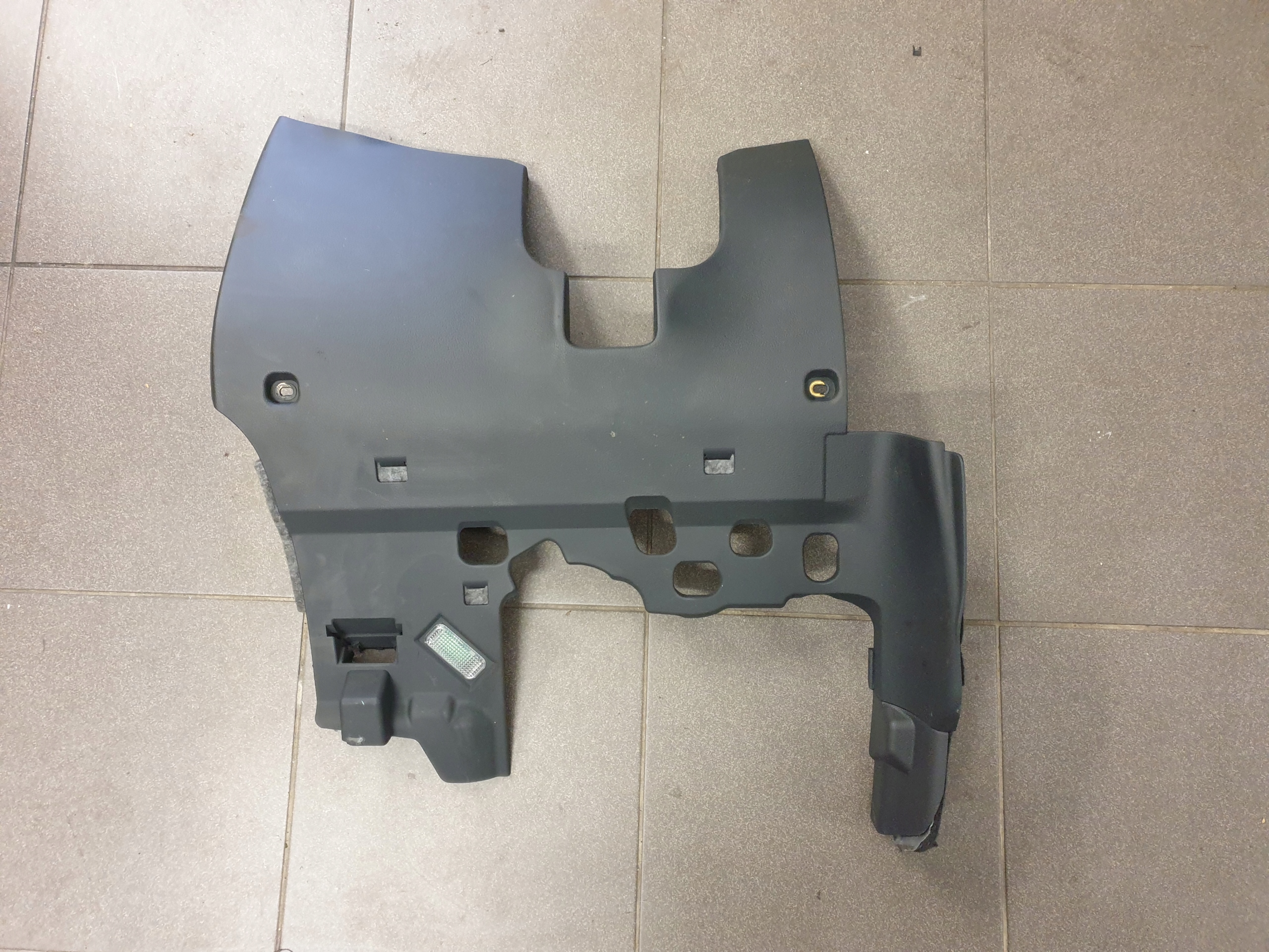 obal kryt pod volant AUDI A4 B8 2008- 8K1868075A
